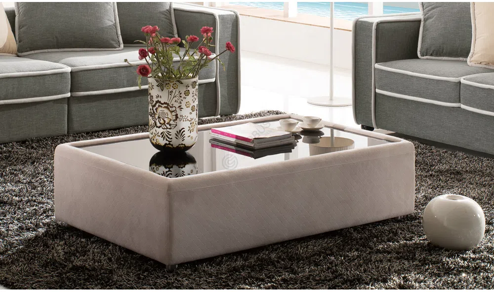 Журнальный столик Charis