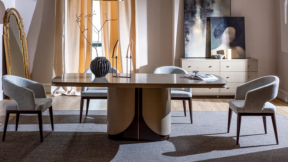 Обеденный стул HOLLY HUNT Minerva