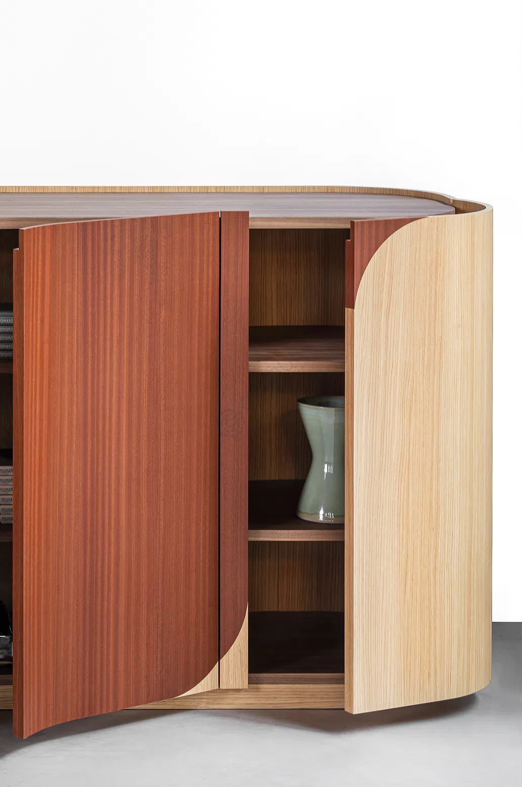 Буфет BRUNO MOINARD Leyden