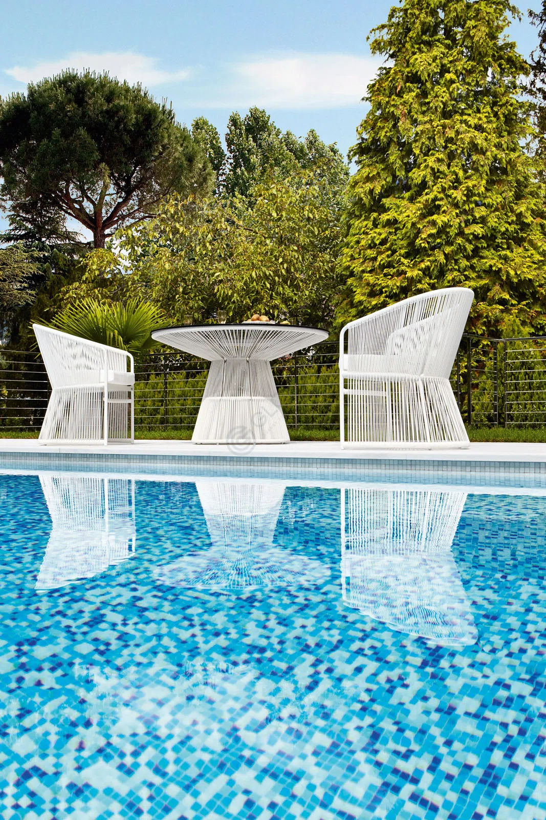 Уличный обеденный стол VARASCHIN Tibidabo