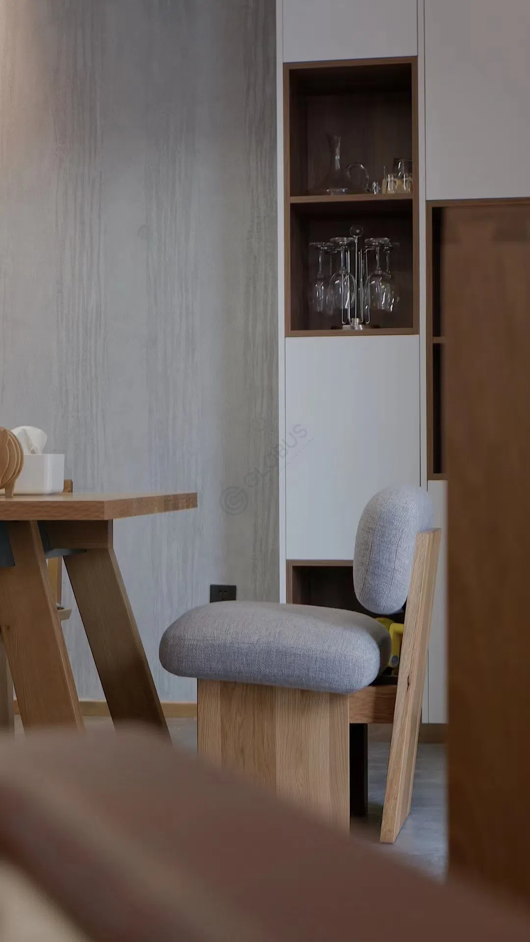 Обеденный стул ATELIER DE TROUPE Jia