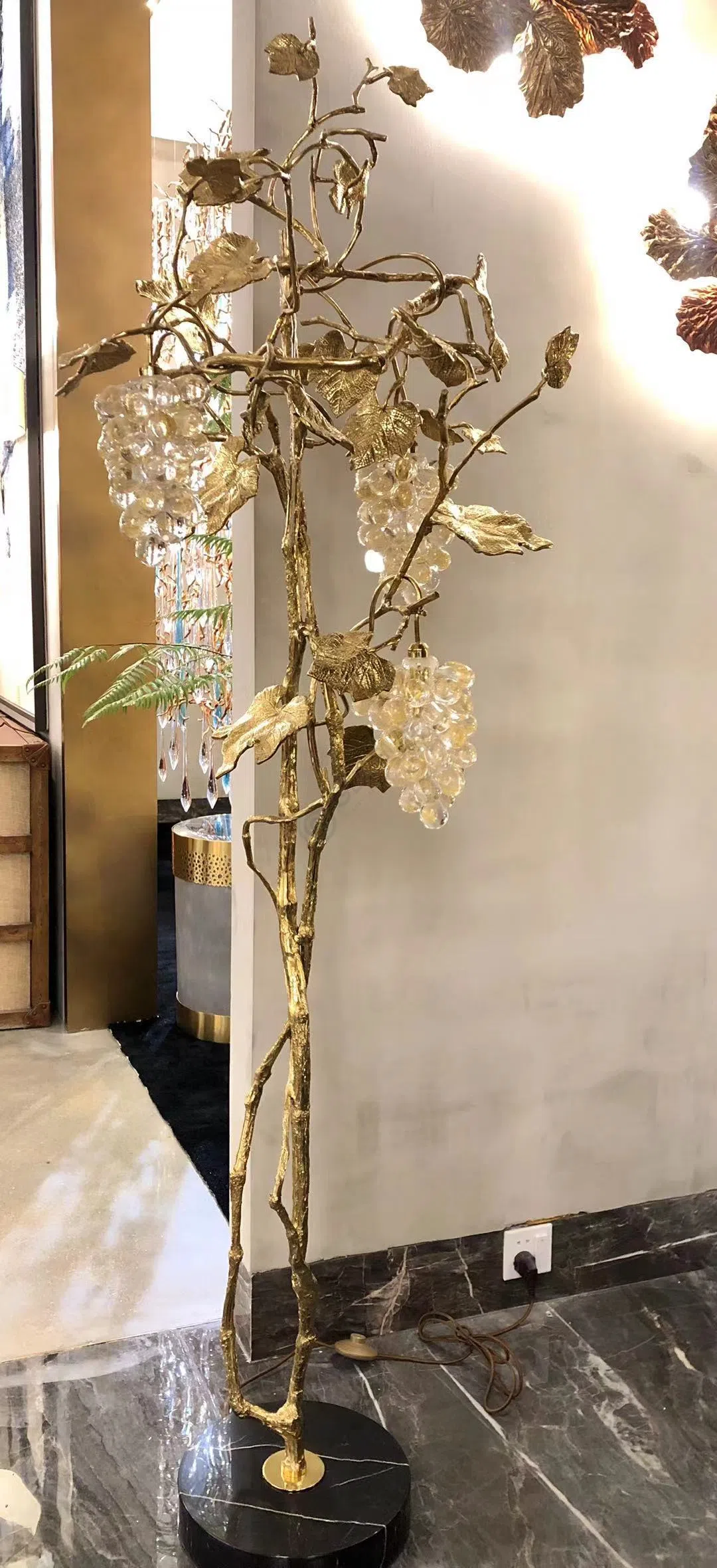 Торшер Vittoro