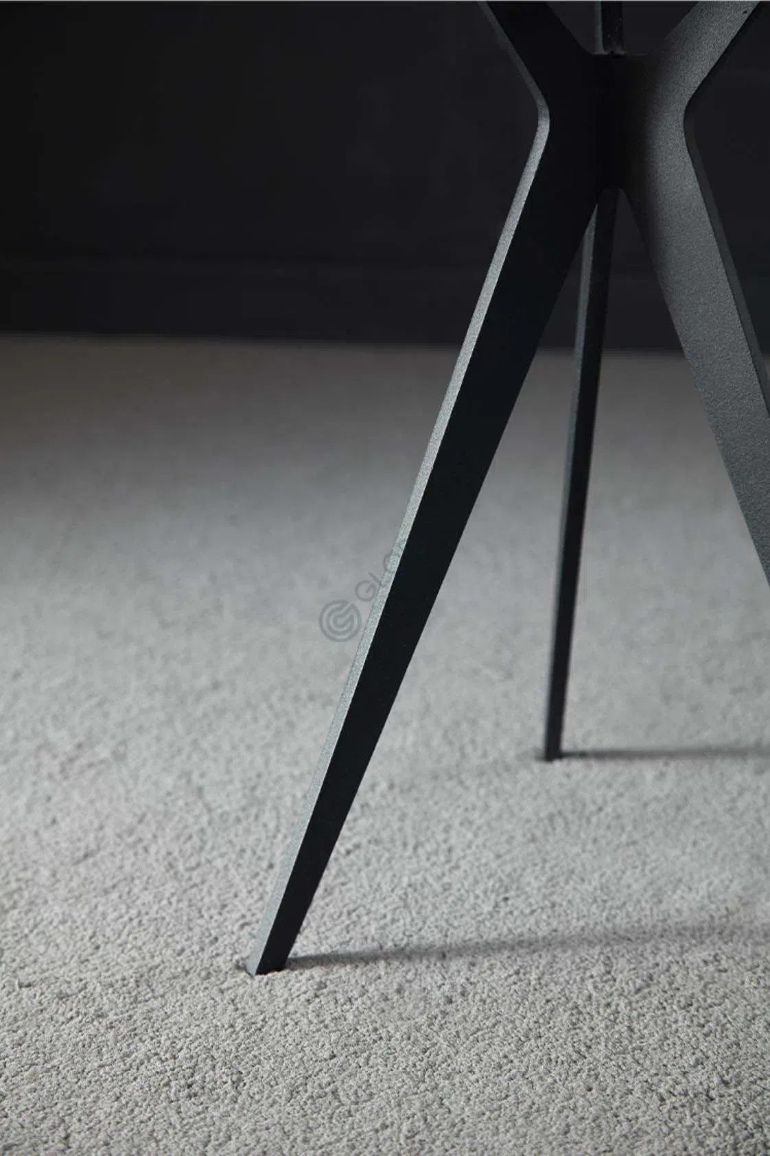 Угловой столик Subentus