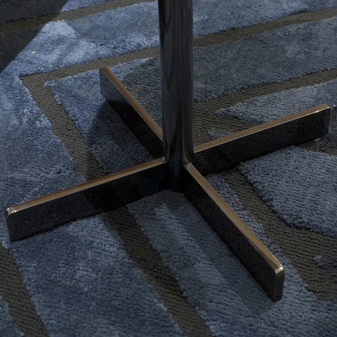 Угловой столик POLTRONA FRAU Bob