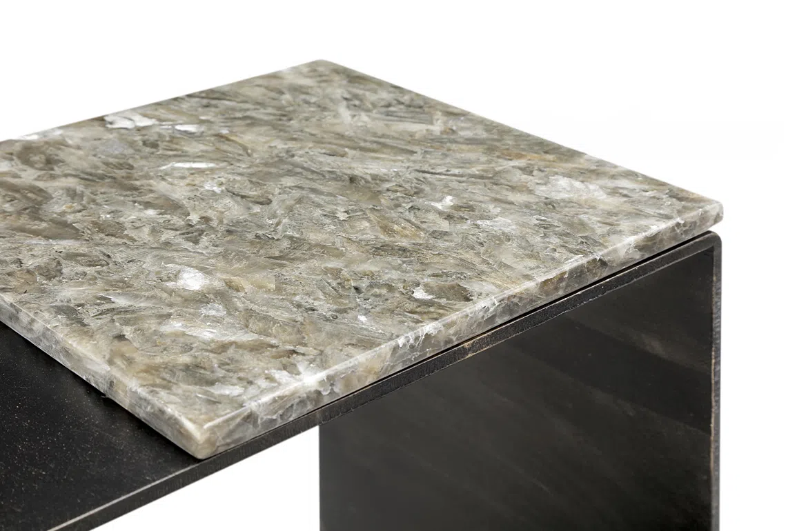 Угловой столик HOLLY HUNT Absinthe