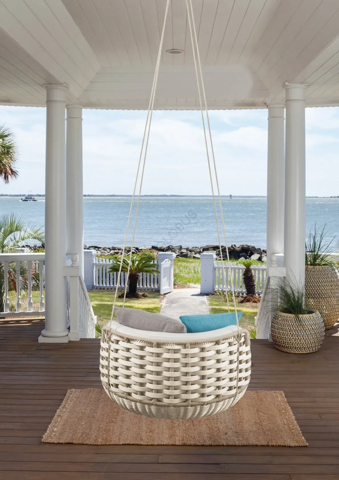 Уличное кресло-качель DEDON Swingrest