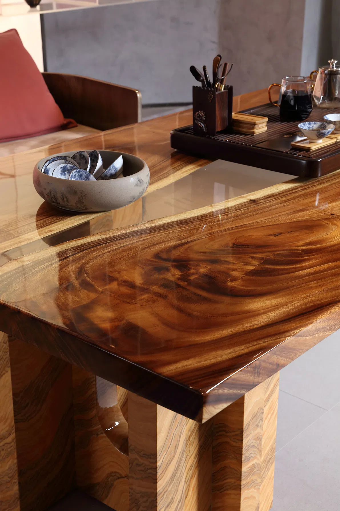 Обеденный стол Tartine