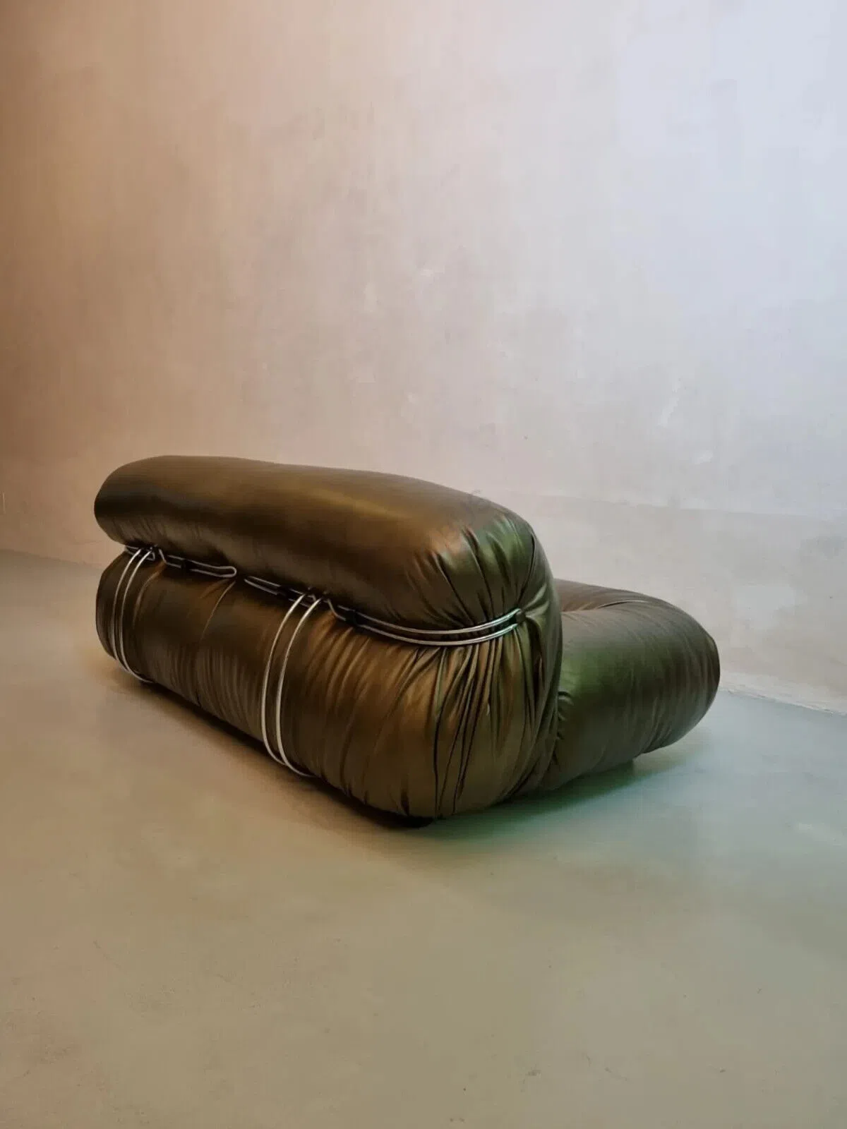 Диван CASSINA Soriana