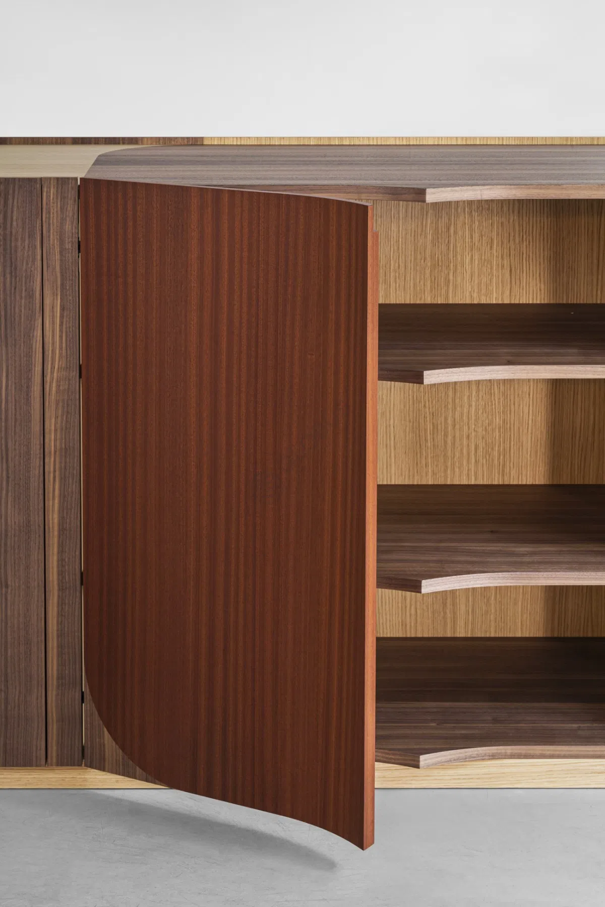 Буфет BRUNO MOINARD Leyden