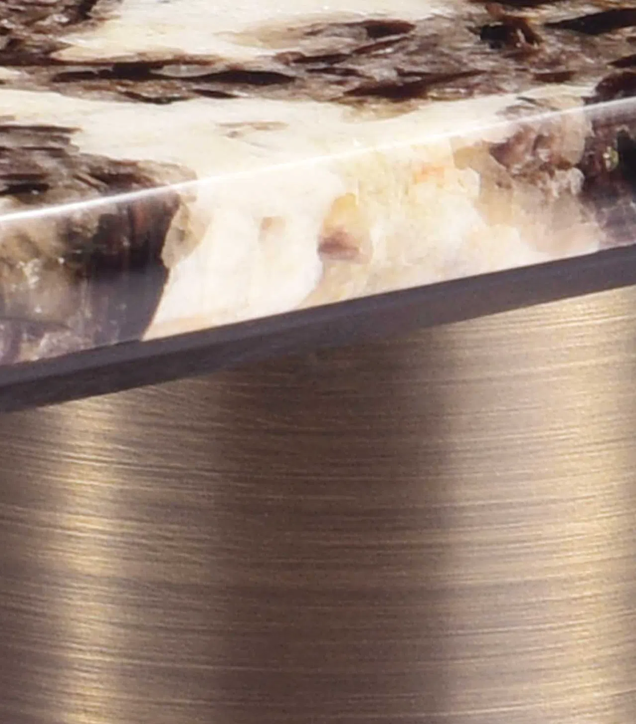 Угловой столик APPARATUS Interlude