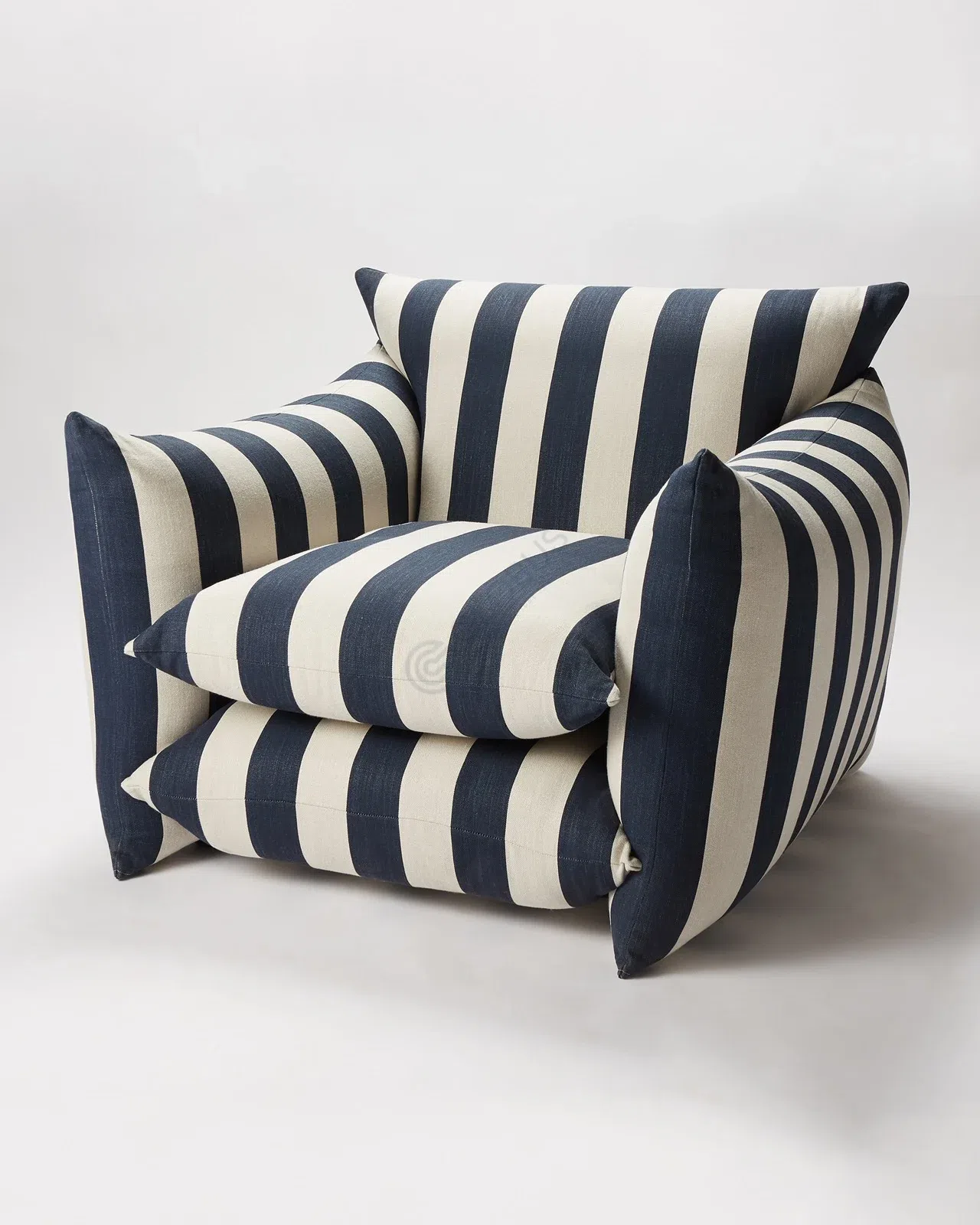 Кресло BUCHANAN STUDIO Indigo