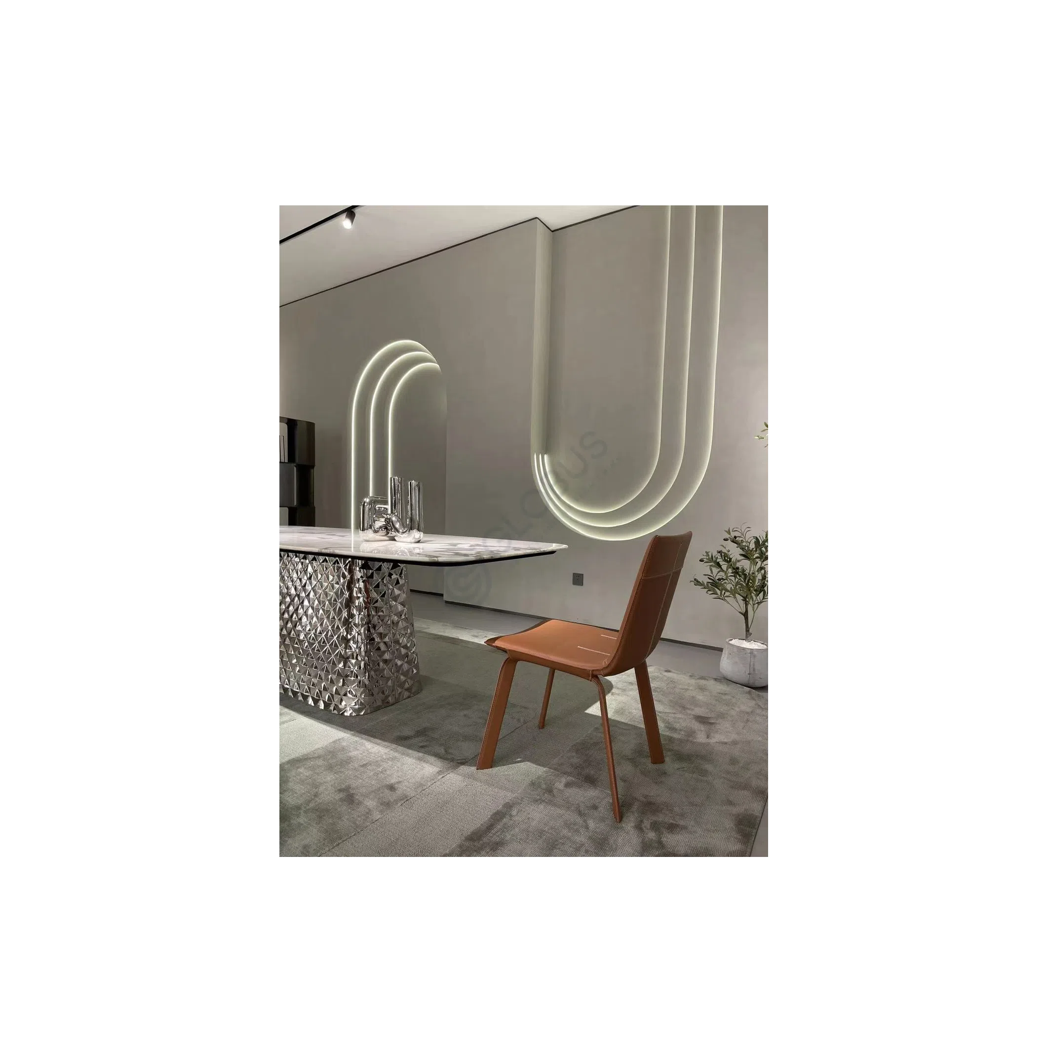 Обеденный стул HERMES Chaise Sellier