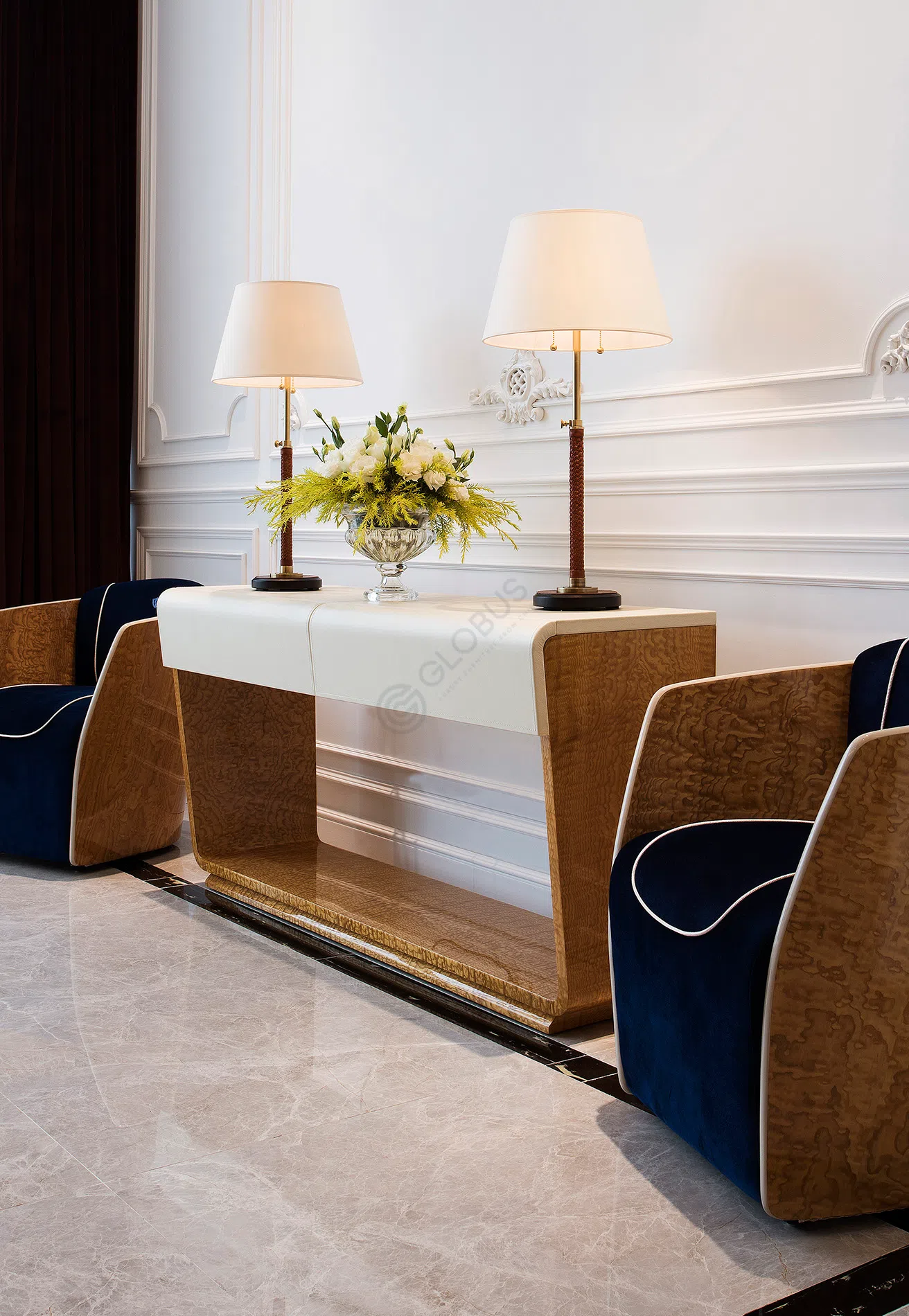 Консоль BENTLEY Evan