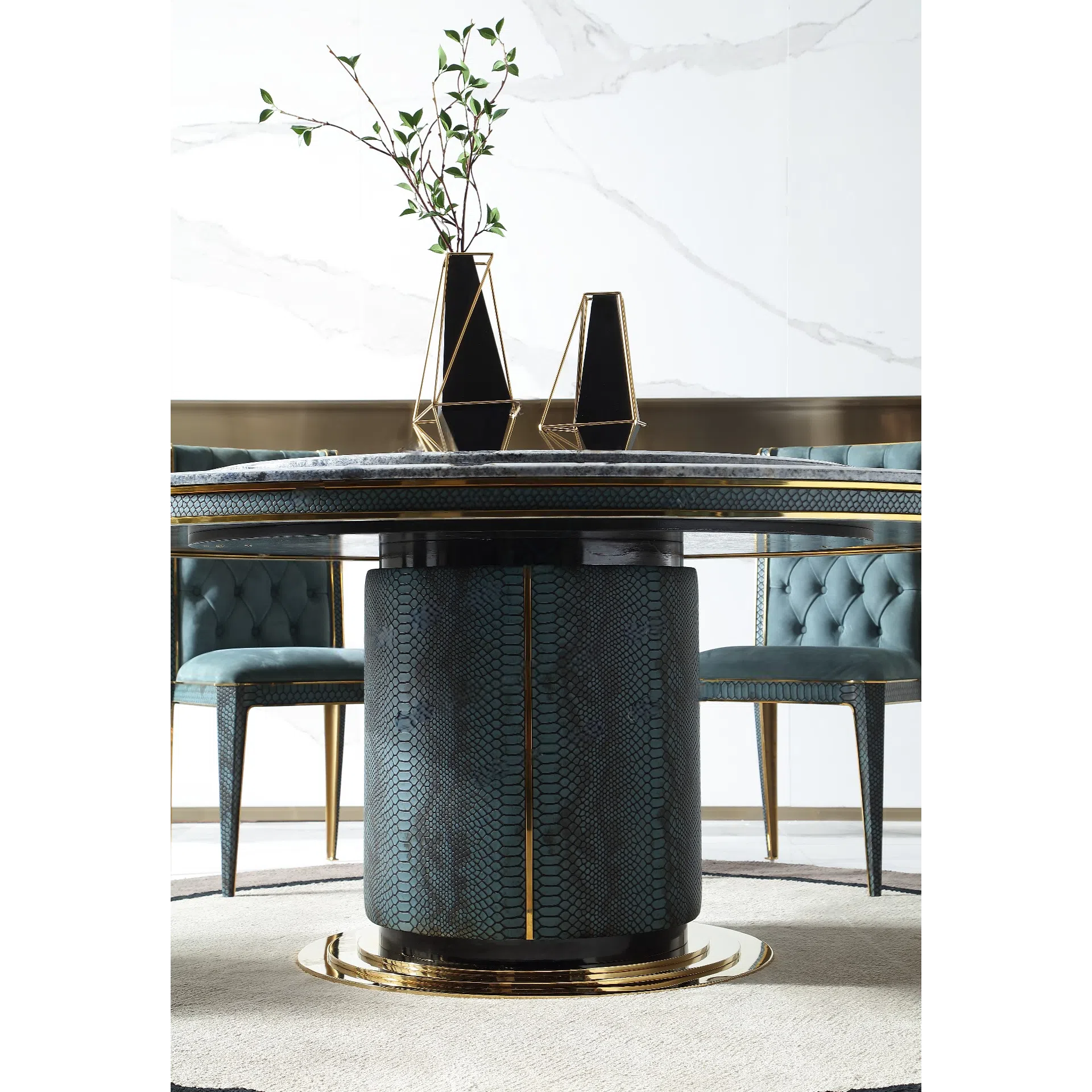 Обеденный стол Katrania