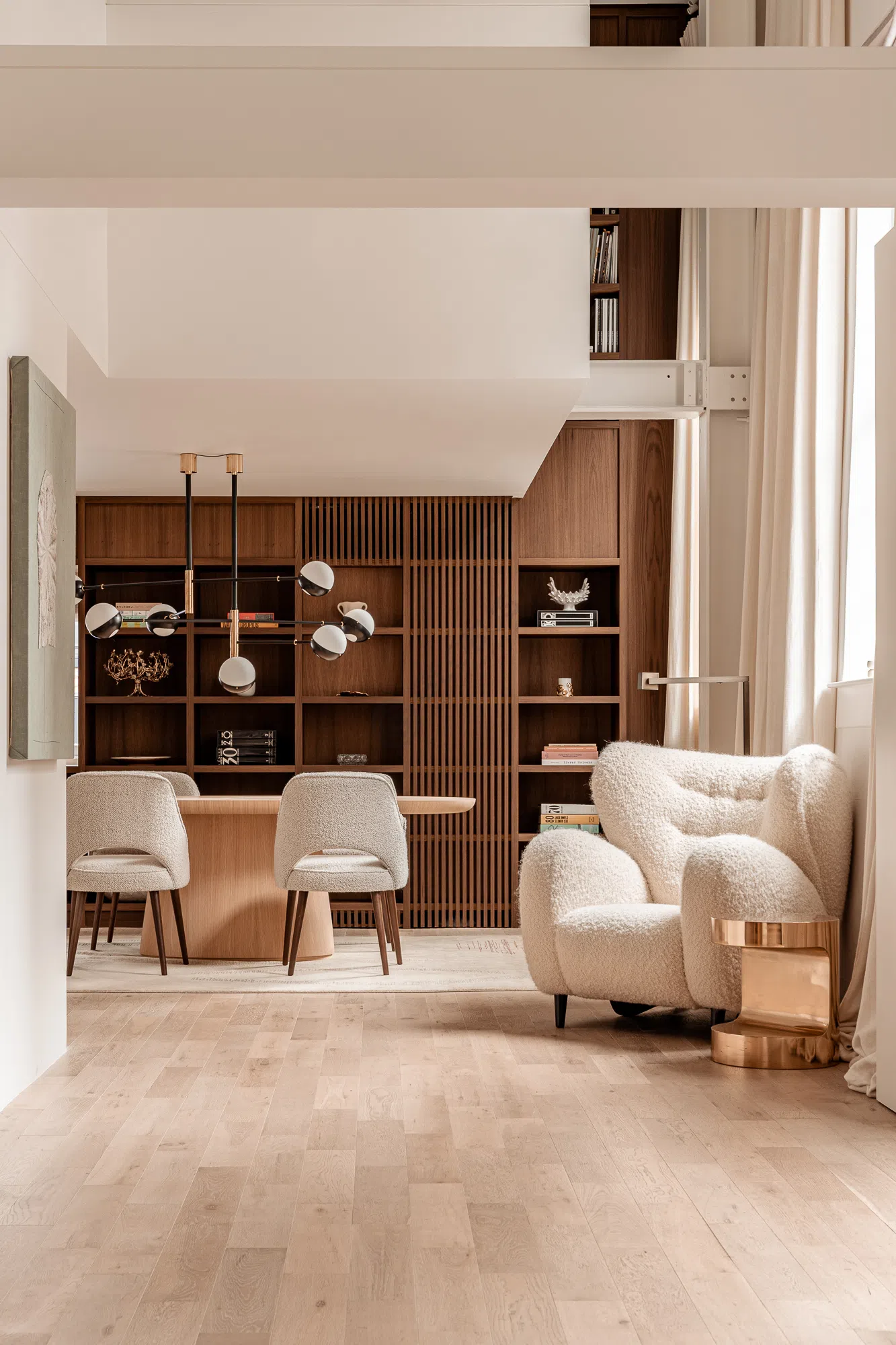 Кресло PIERRE AUGUSTIN ROSE Le Minotaure