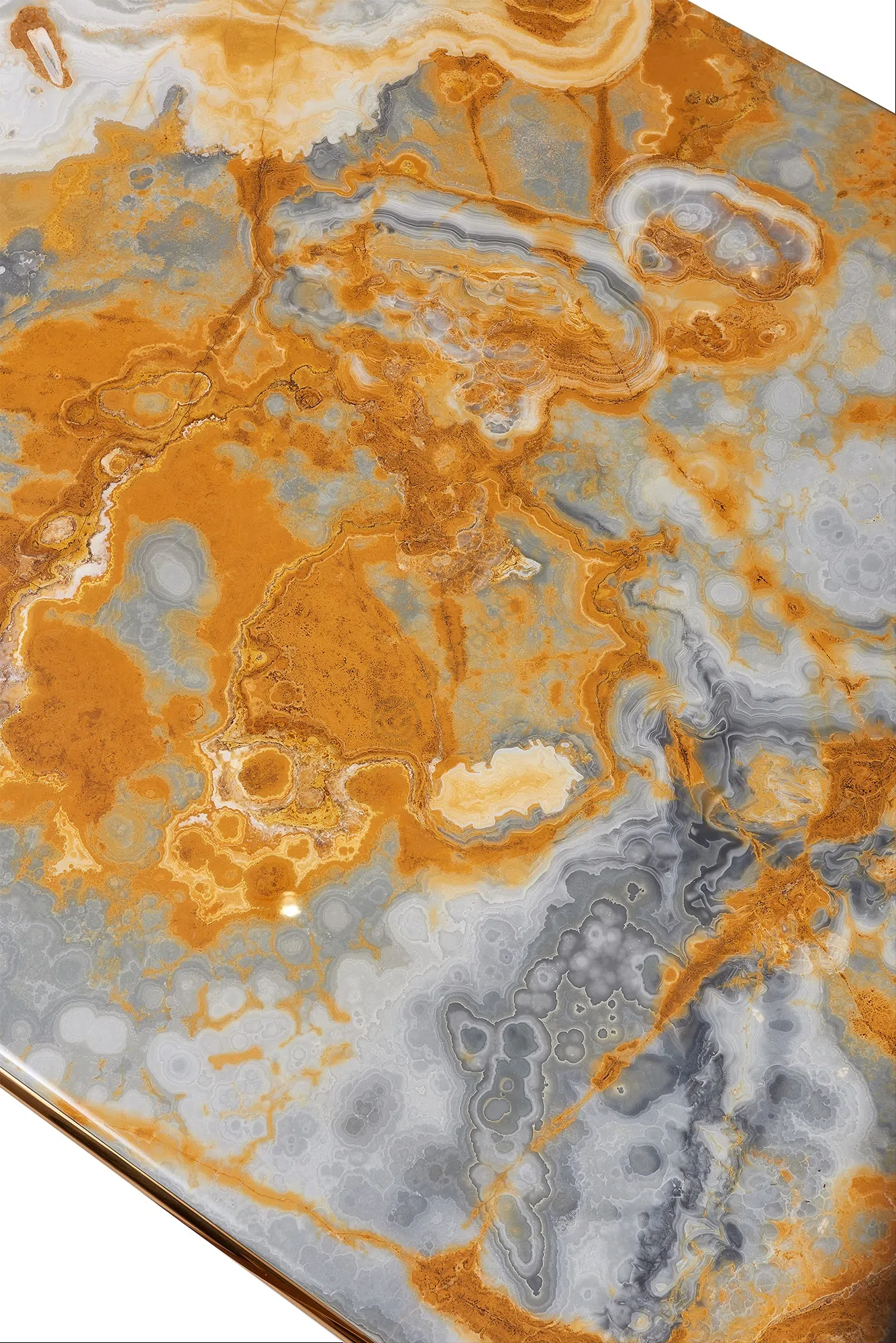 Обеденный стол Antigonus