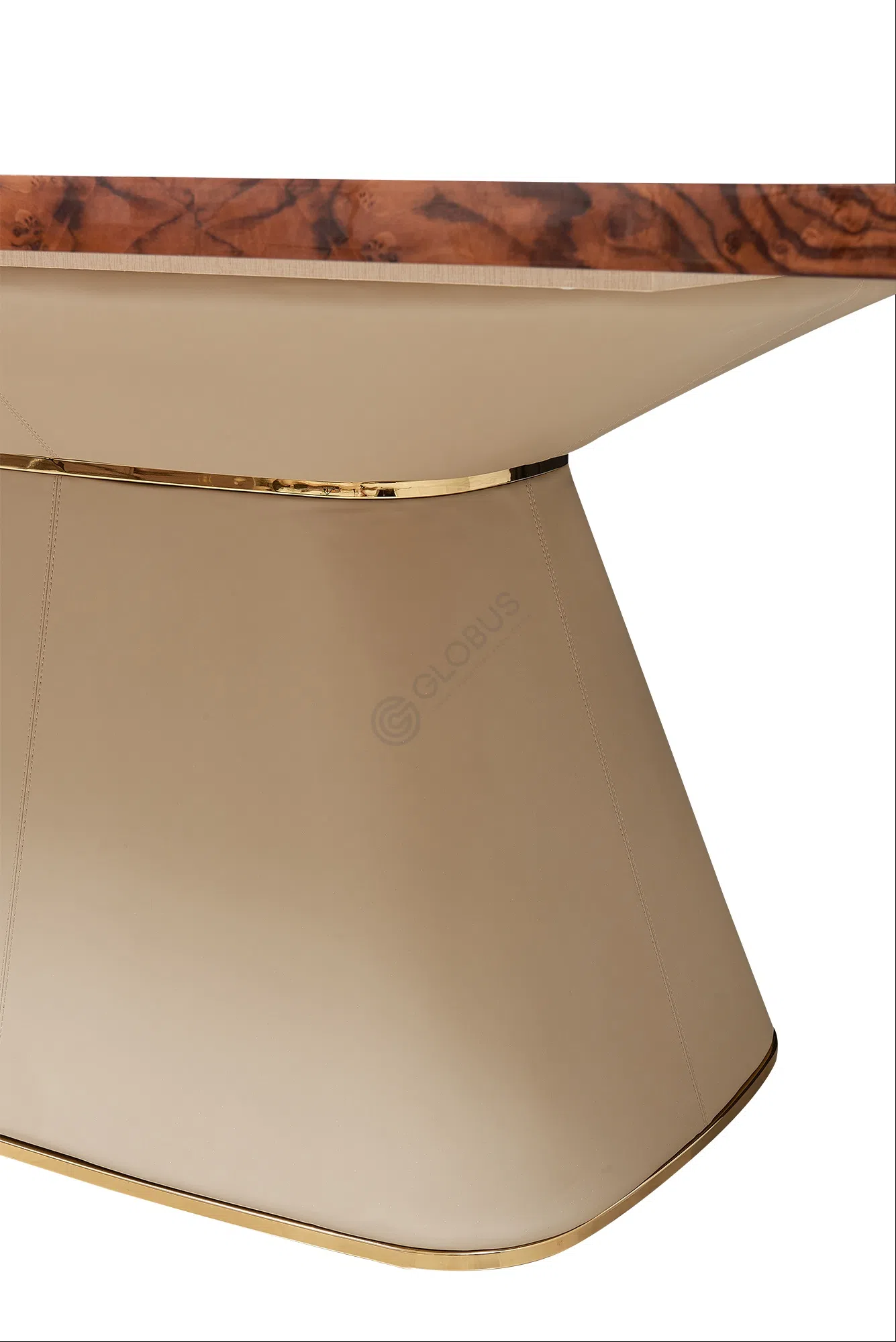 Обеденный стол Galea