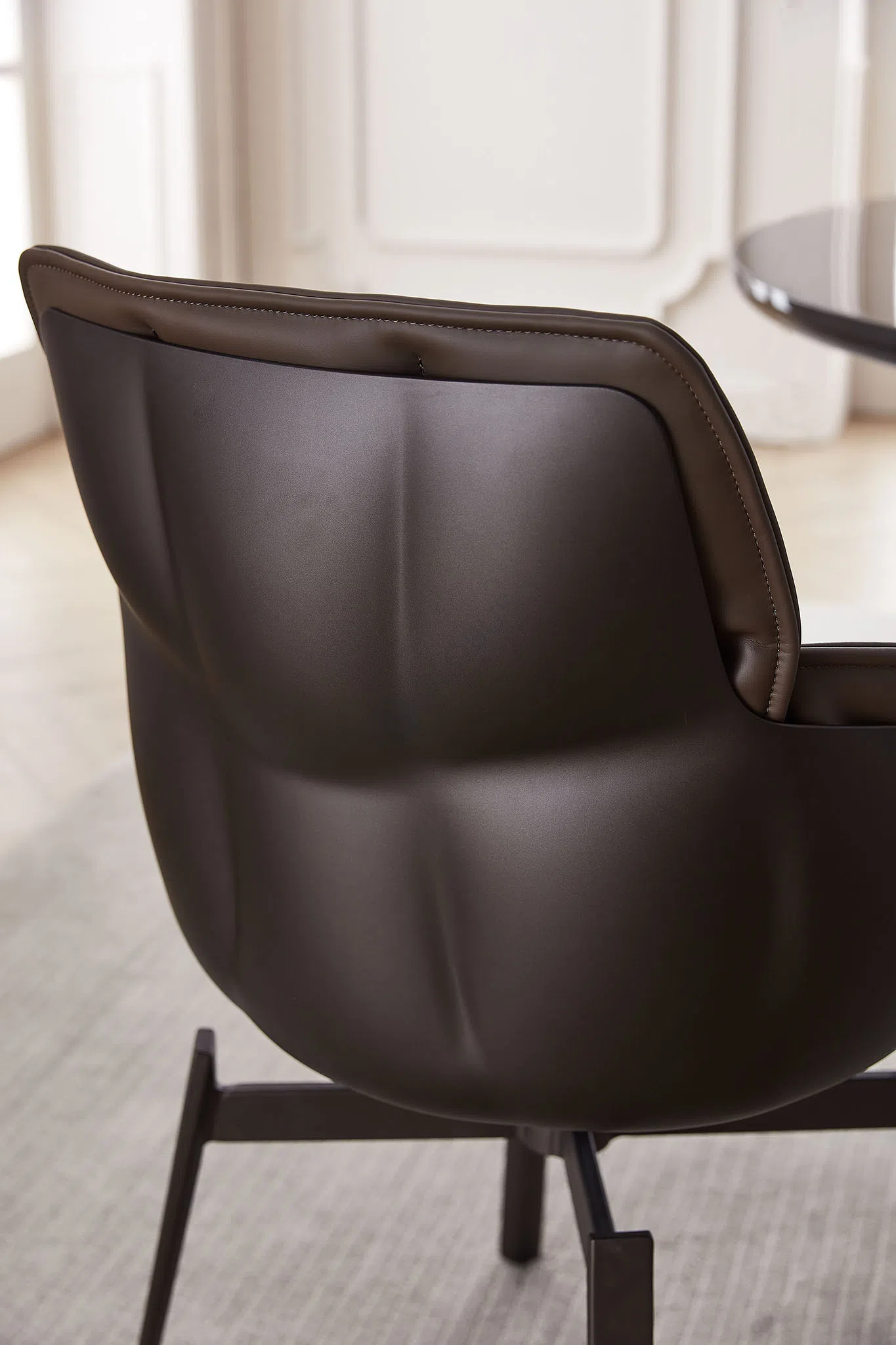 Обеденный стул B&B ITALIA Husk