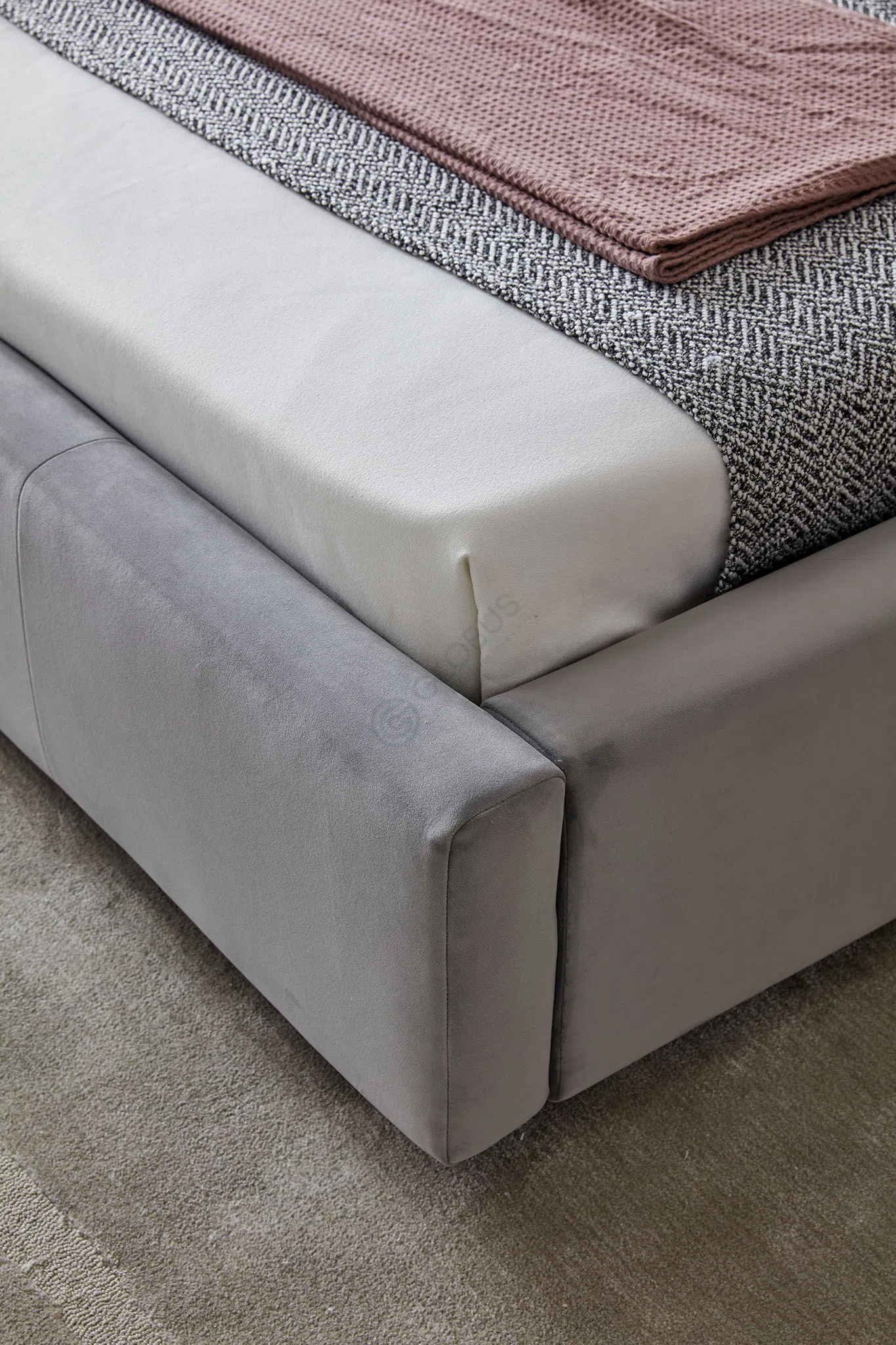 Кровать Nacarat