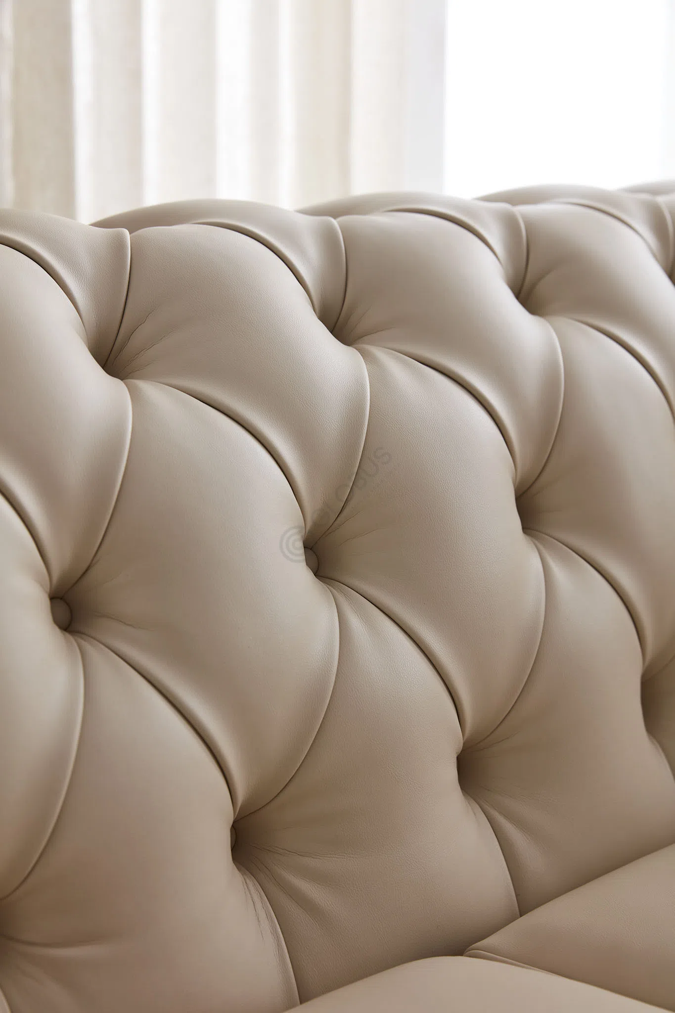 Диван POLTRONA FRAU Chester One