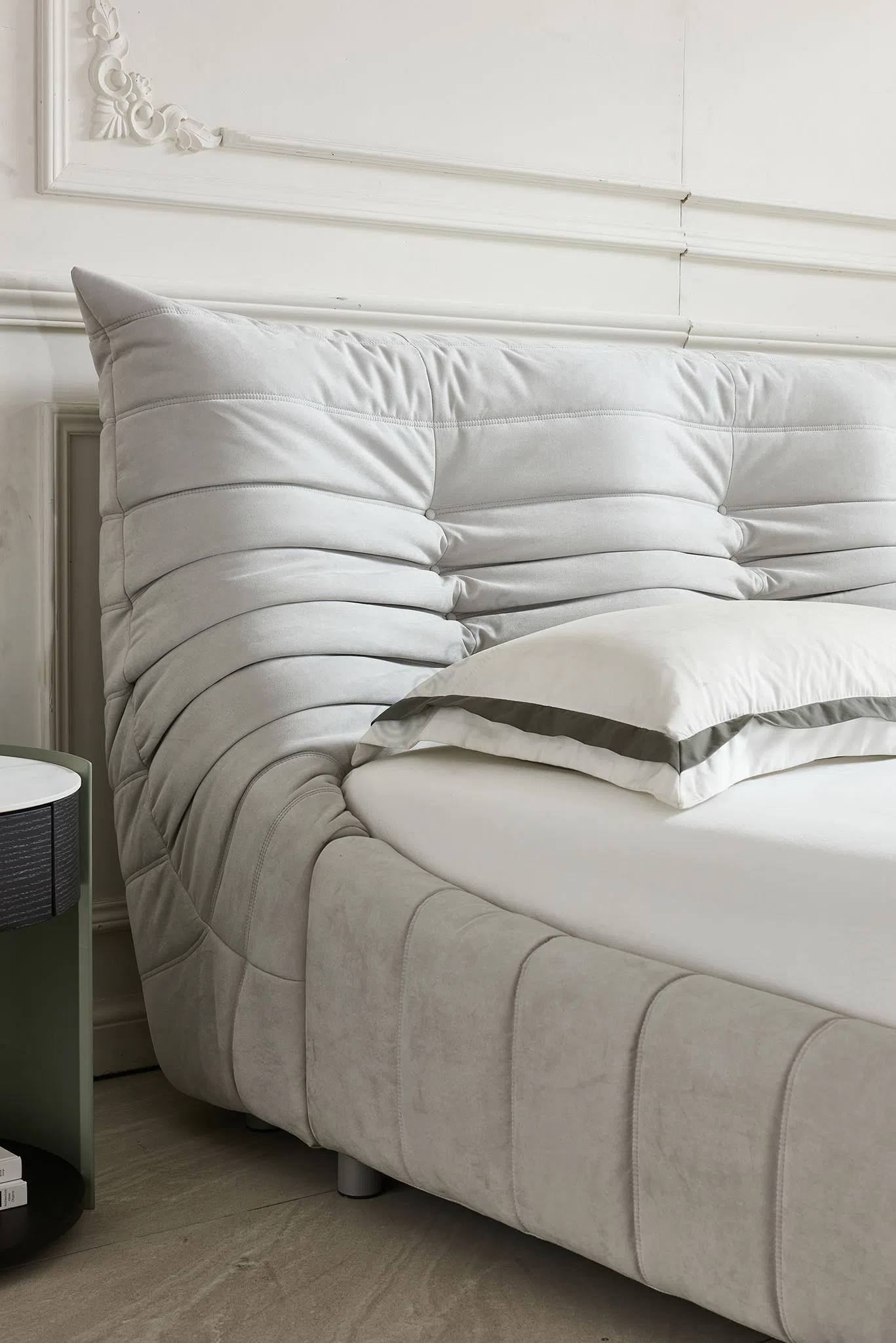 Кровать LIGNE ROSET Togo