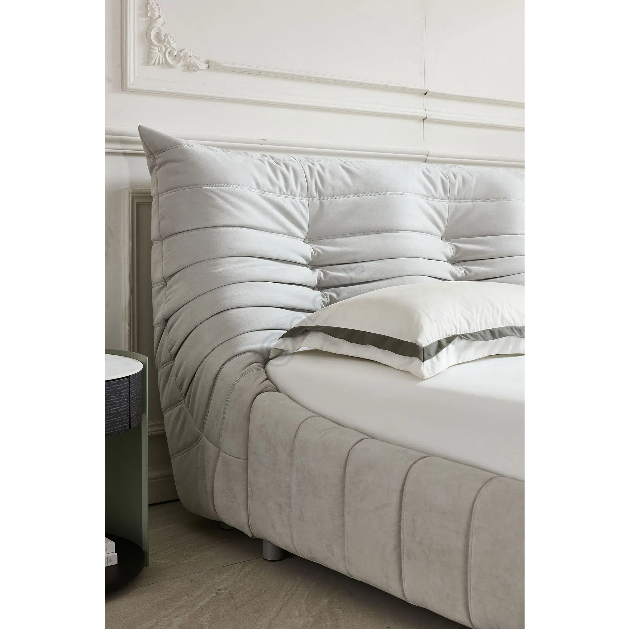 Кровать LIGNE ROSET Togo