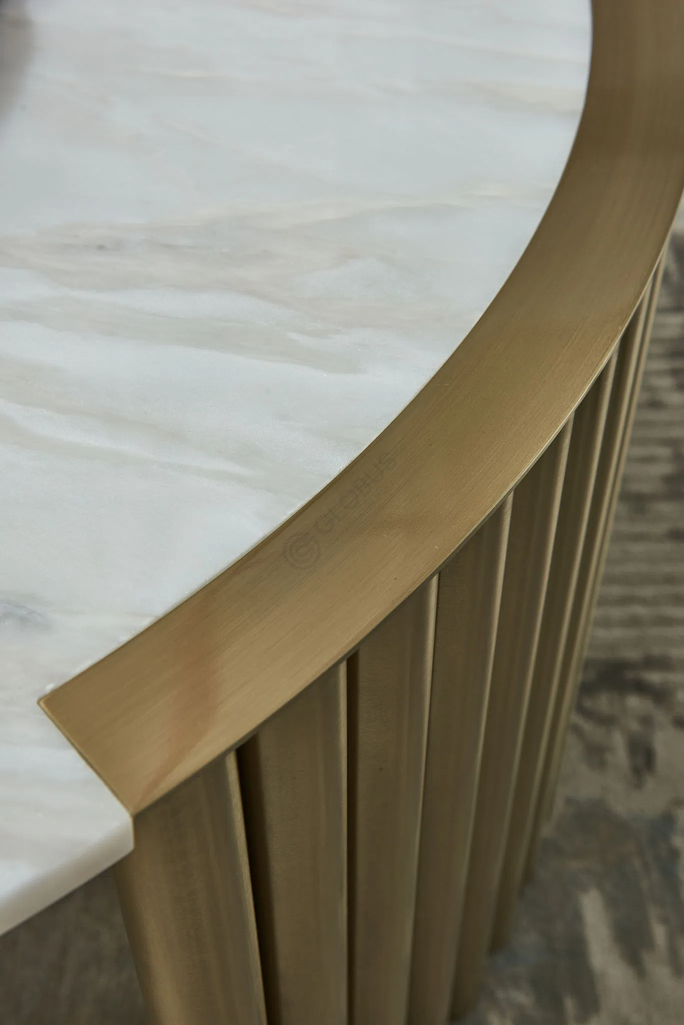 Угловой столик Fioriano