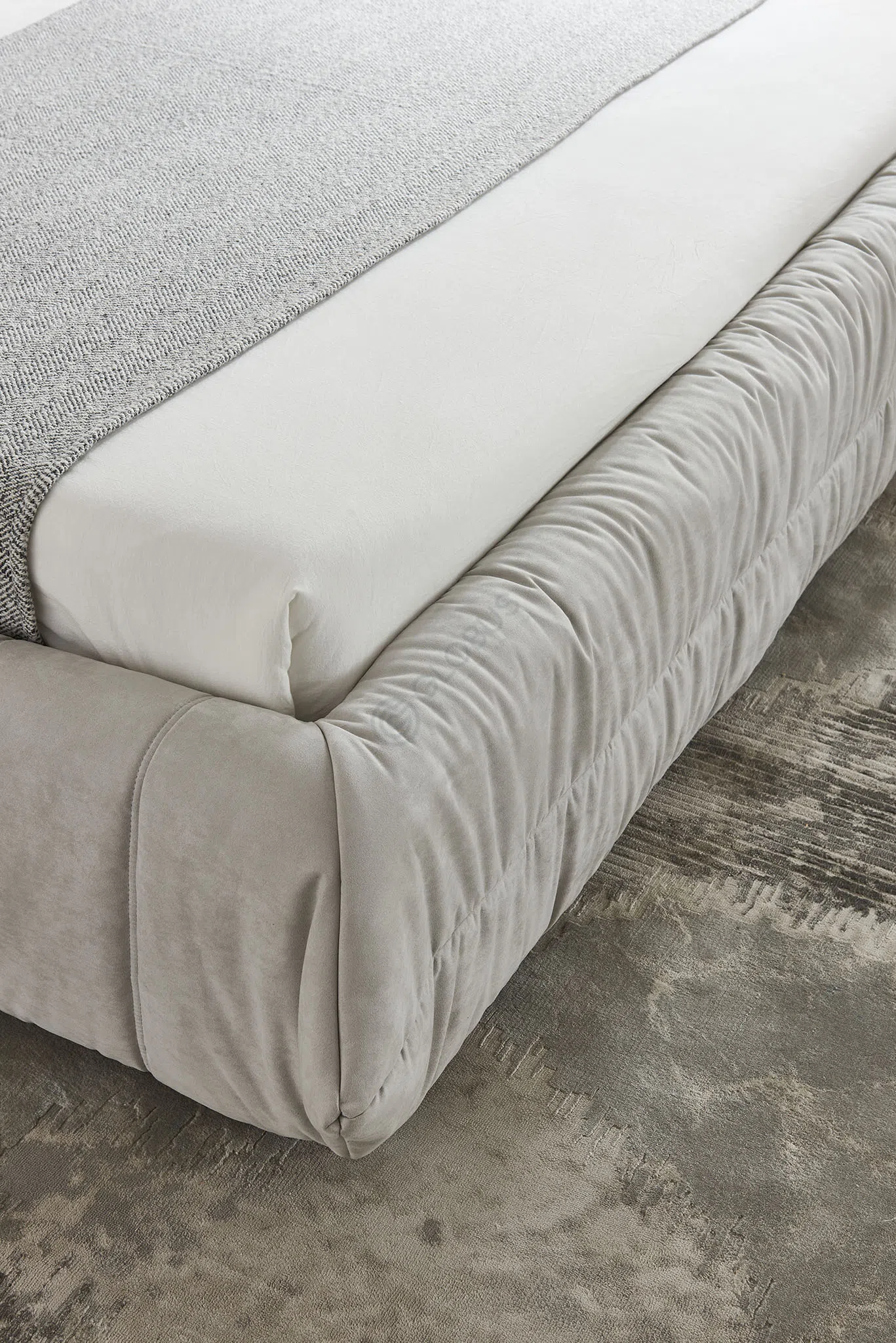 Кровать LIGNE ROSET Togo