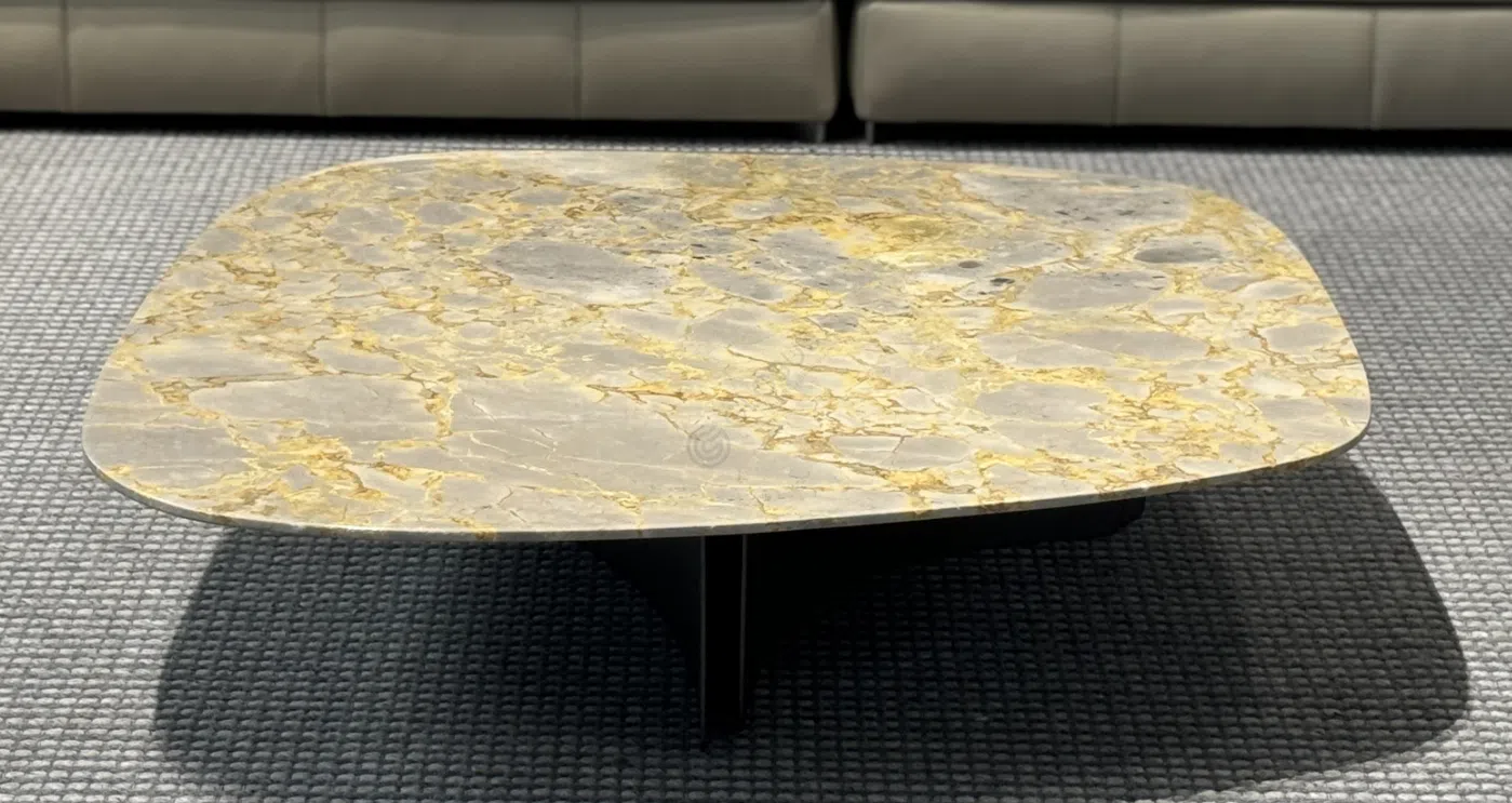 Журнальный столик Varisso