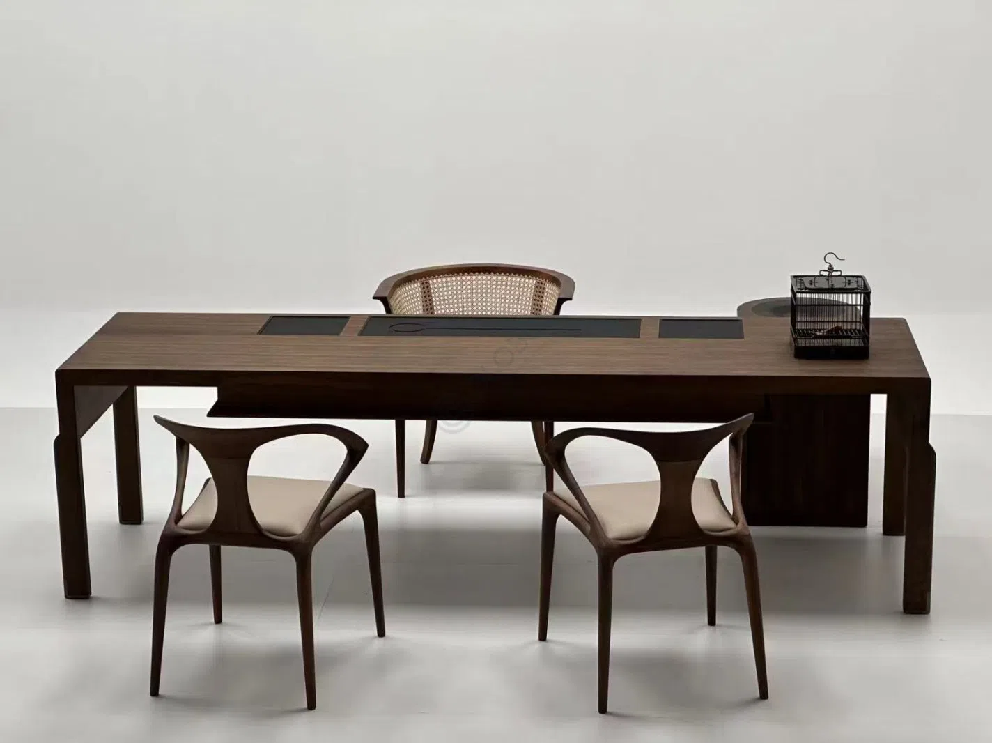 Стол для чайных церемоний DIMENSIONE CHI WING LO Esti