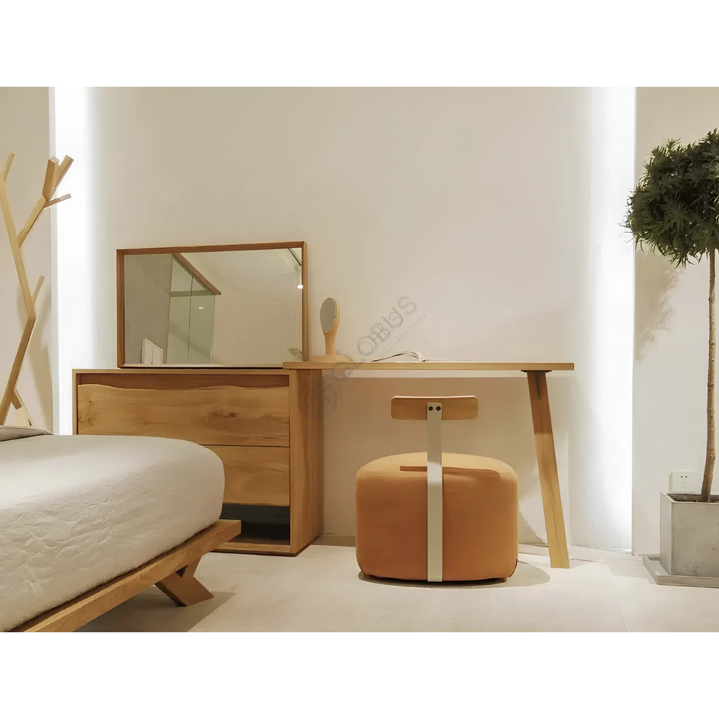 Туалетный столик Esurio