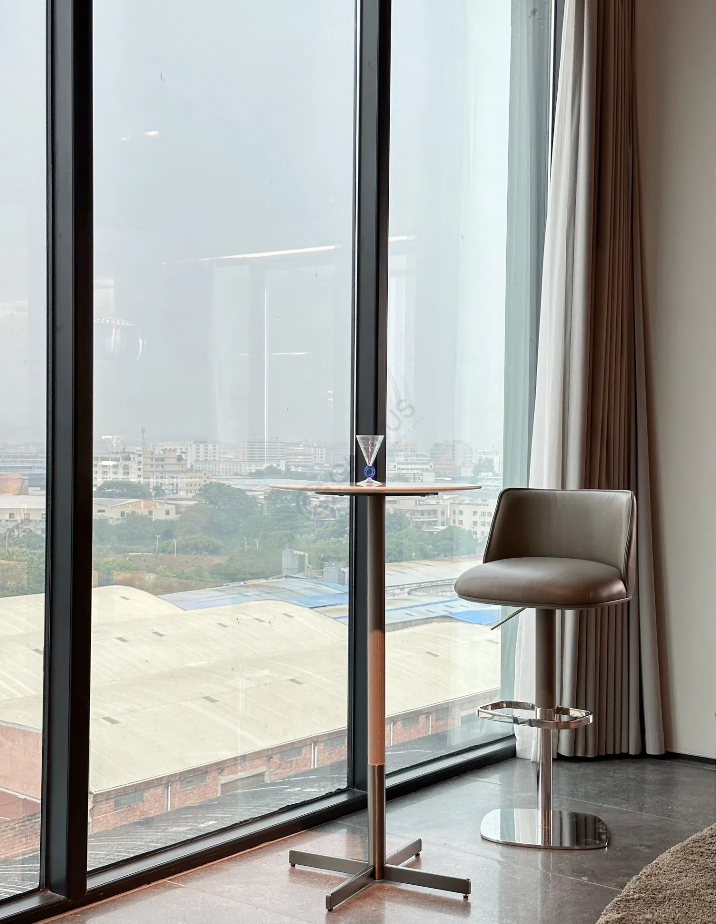 Барный стол POLTRONA FRAU Bob