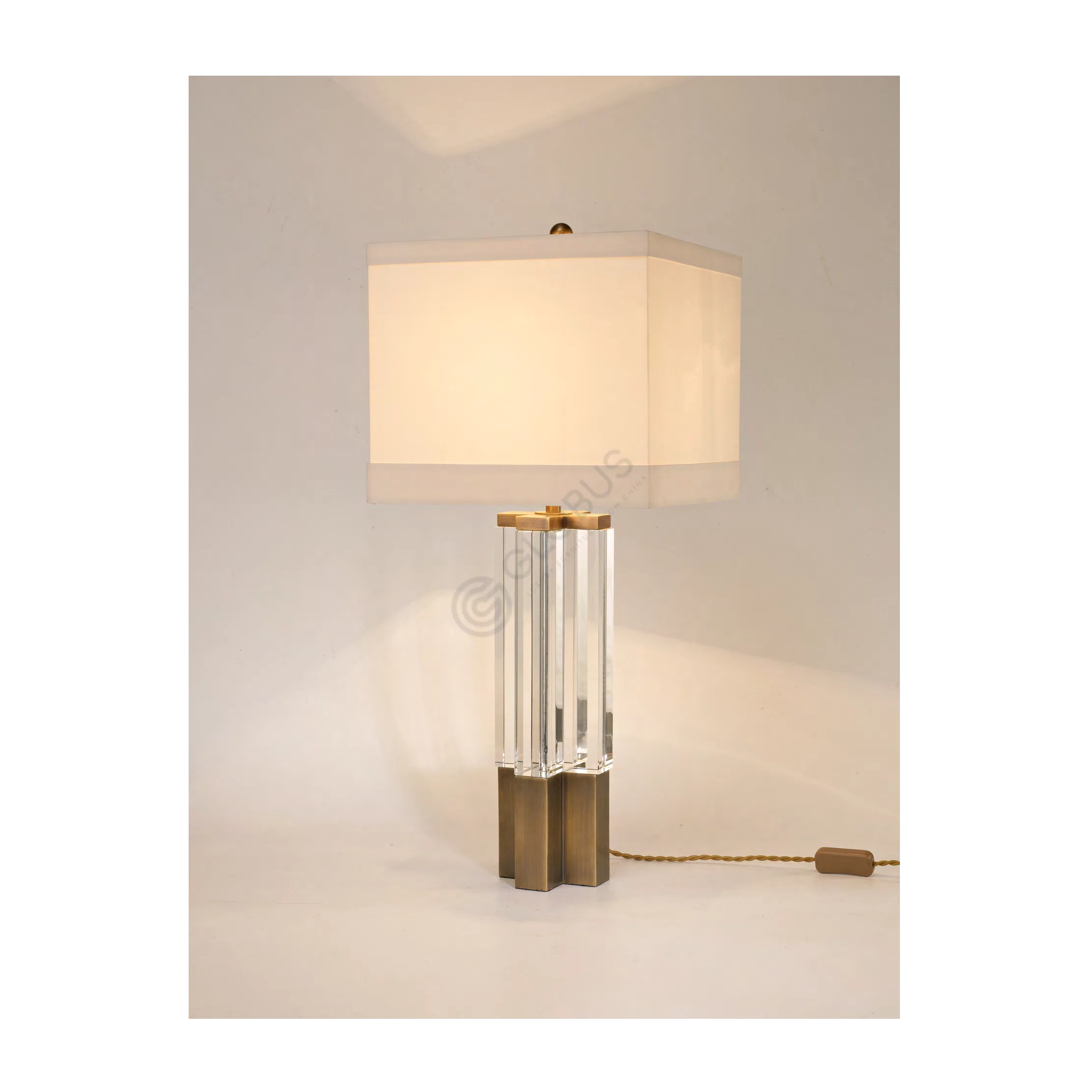 Настольная лампа Calyx