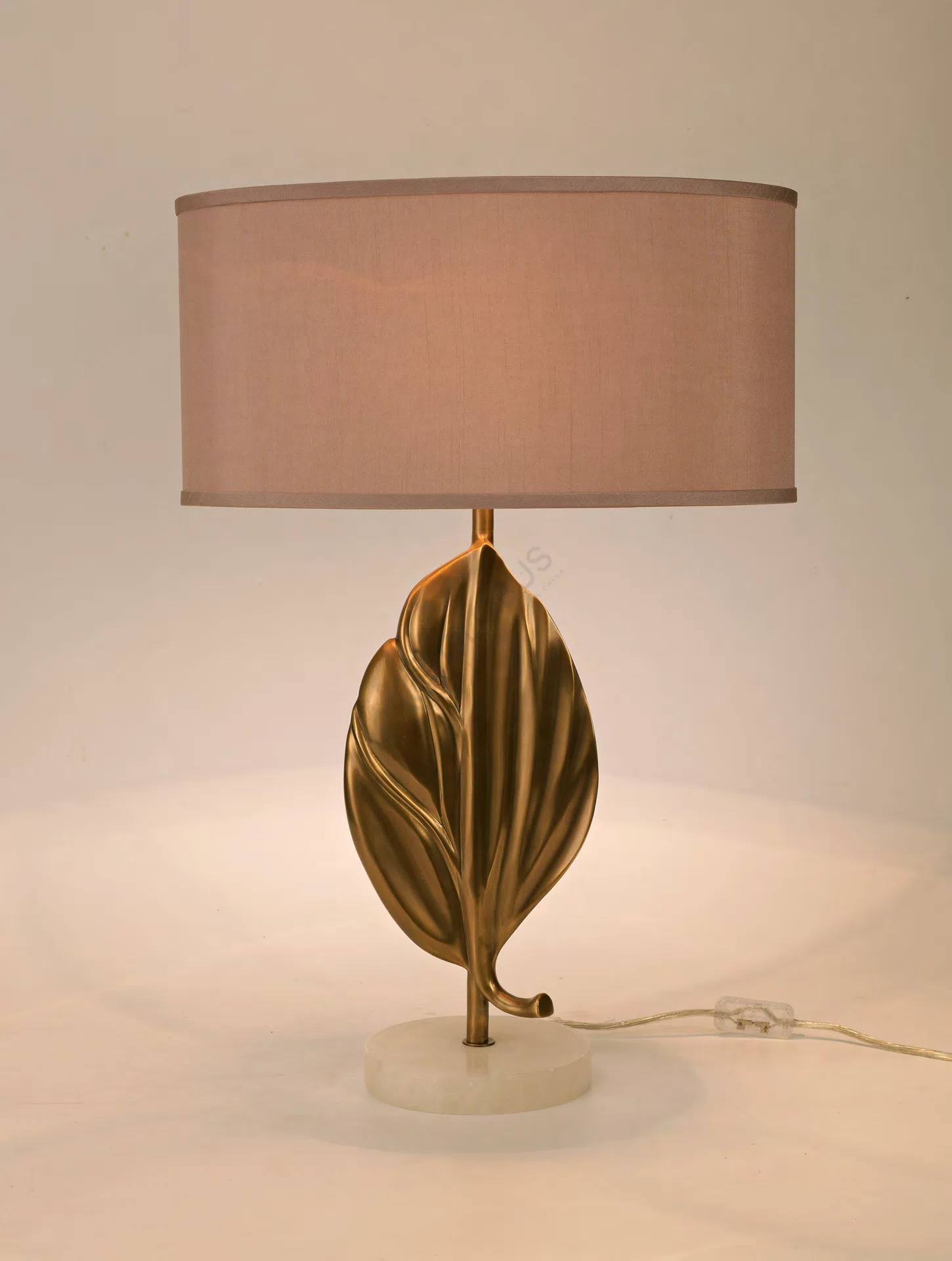 Настольная лампа Vecetta