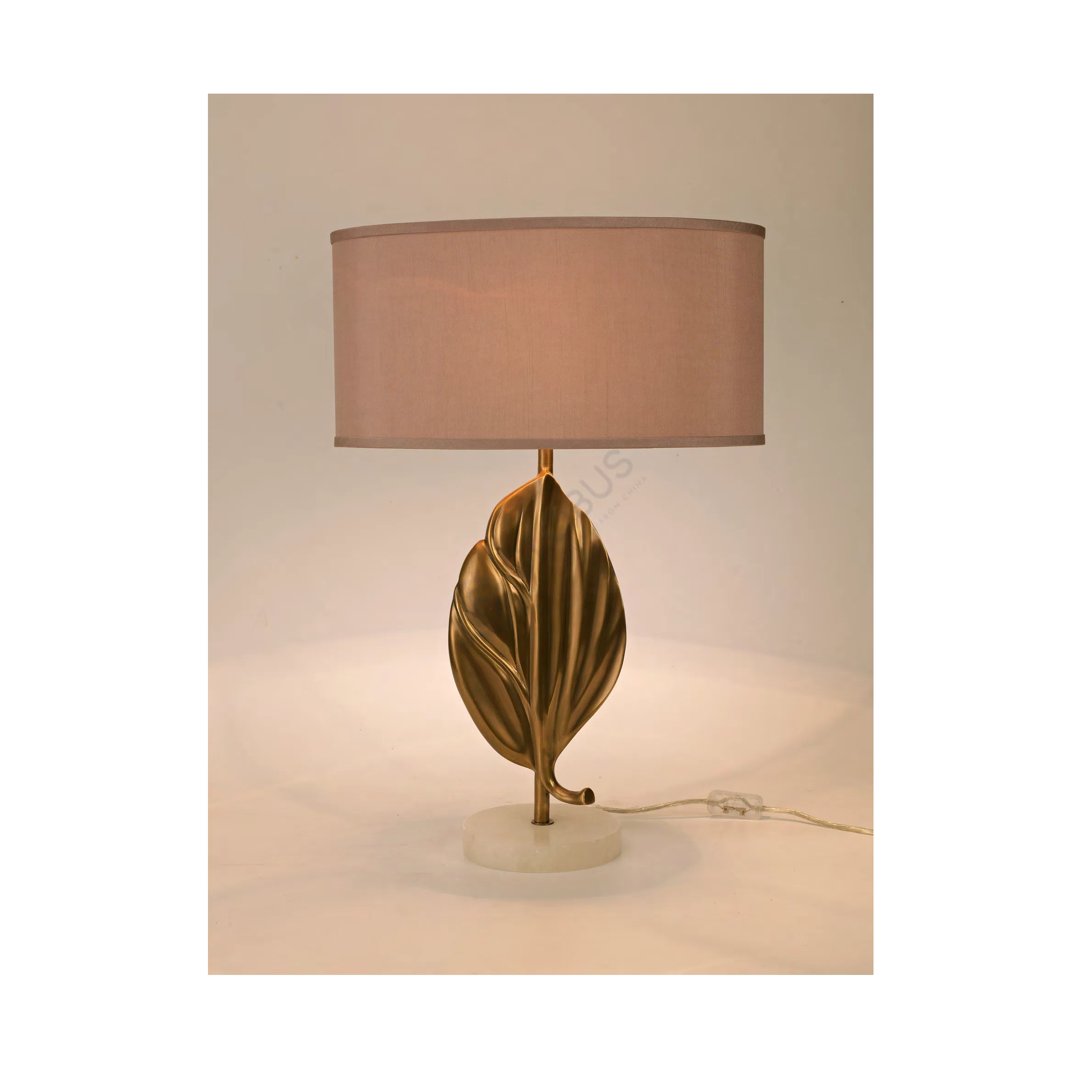 Настольная лампа Vecetta