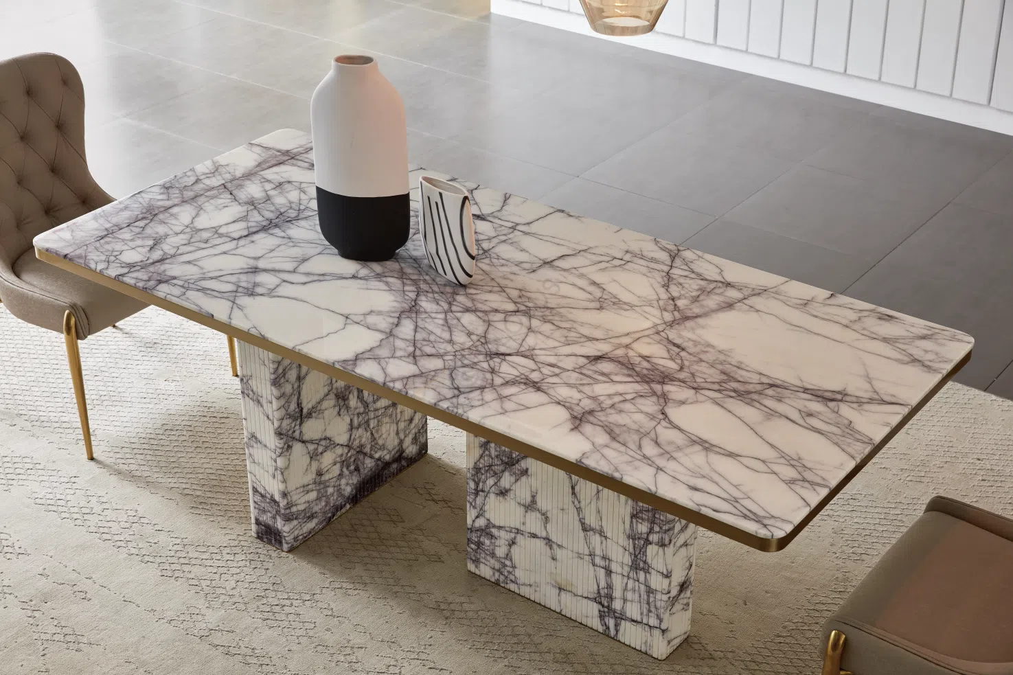 Обеденный стол Fellini