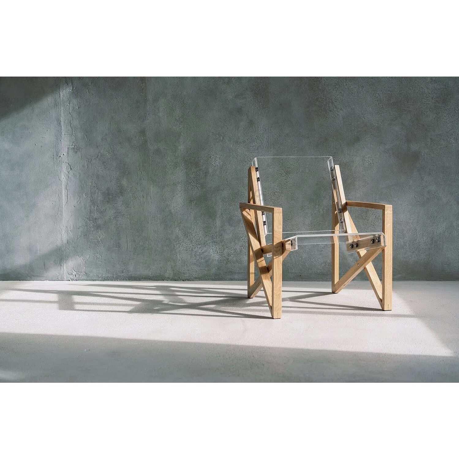 Кресло ADORJAN PORTIK Transparent