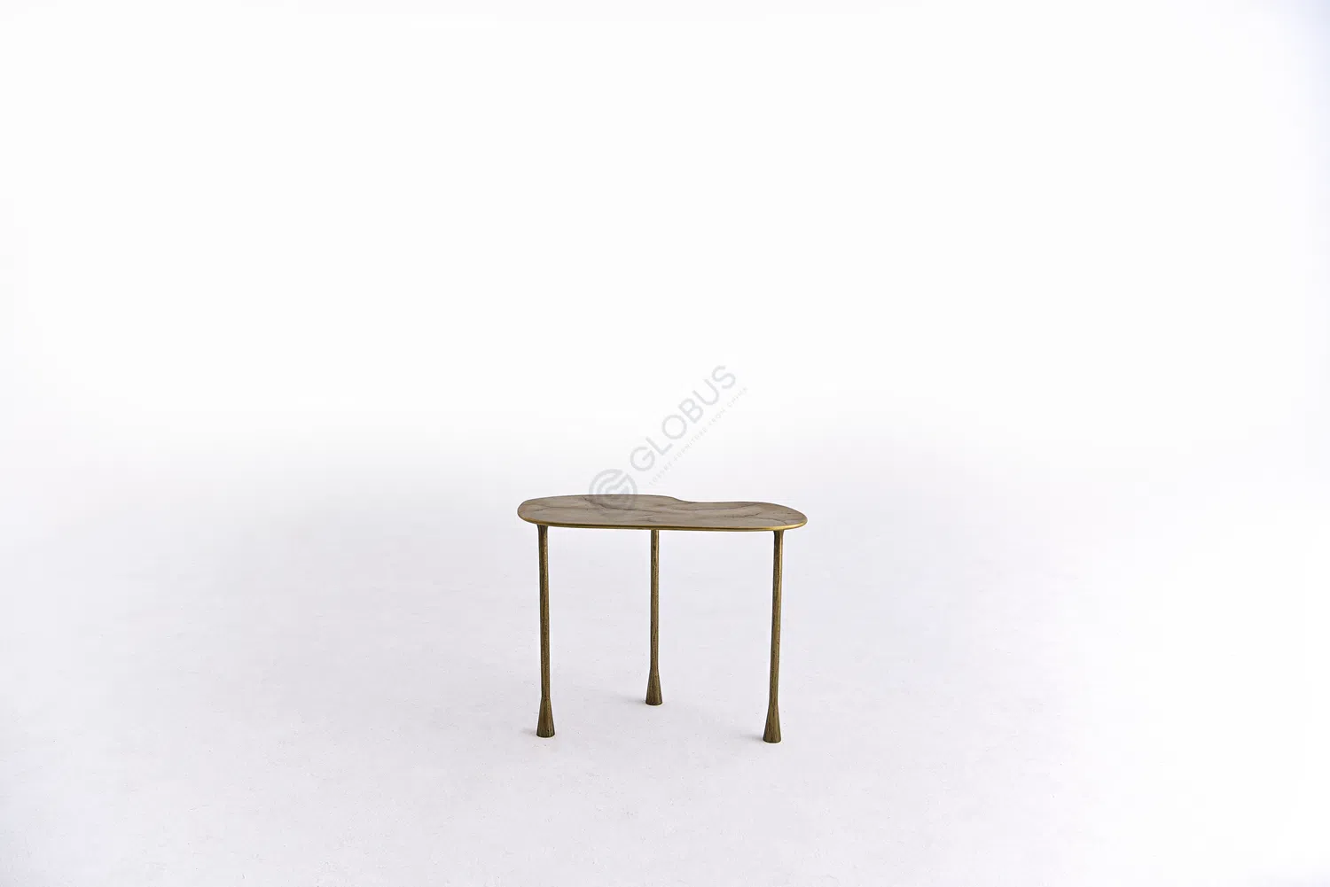 Угловой столик Townchus