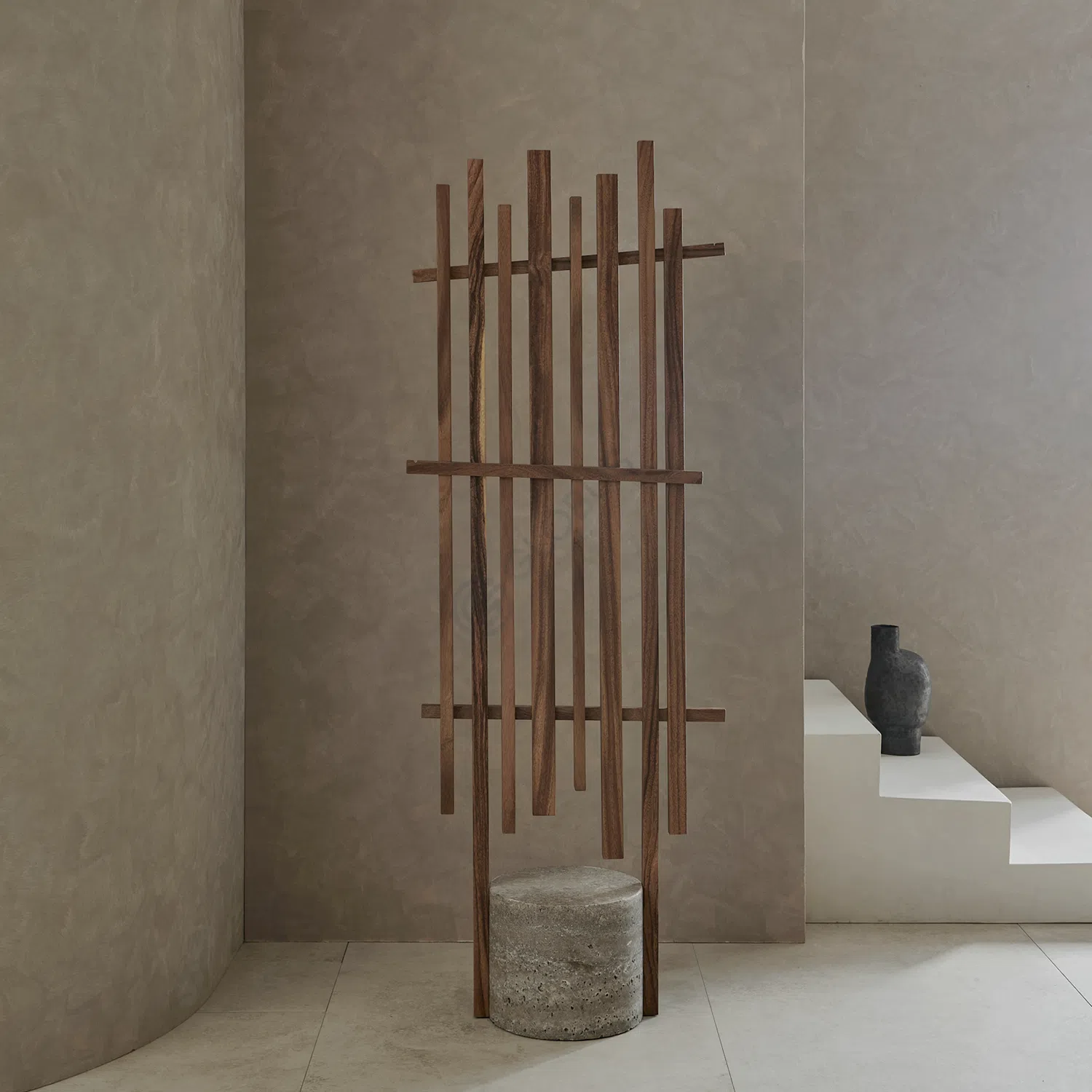 Вешалка Arialdo