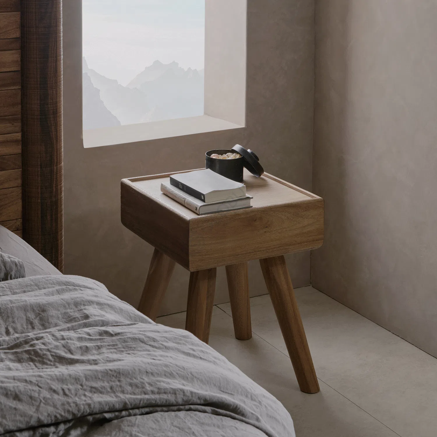 Прикроватная тумба Lavero