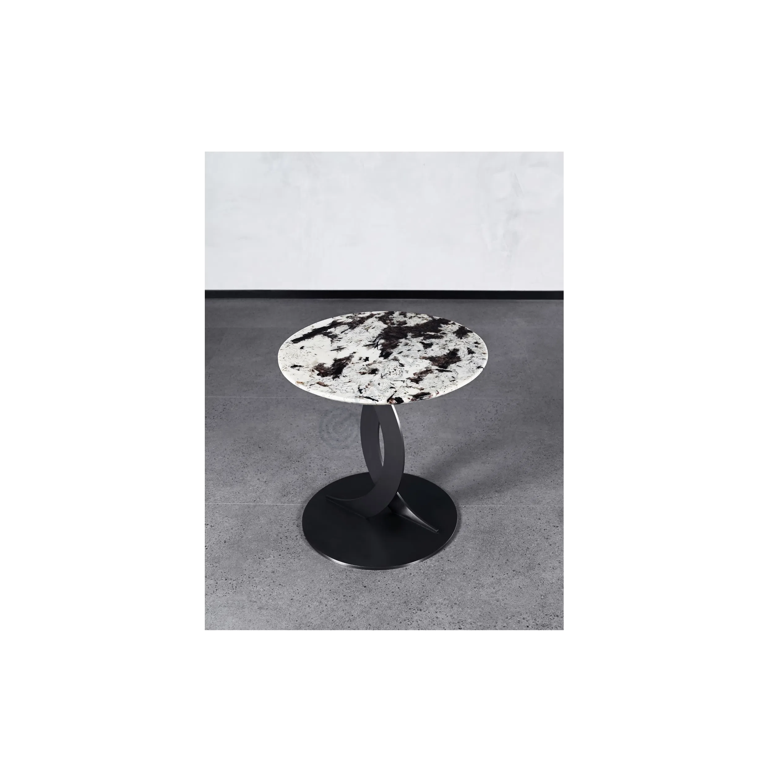 Угловой столик OPERA CONTEMPORARY Ludmilla