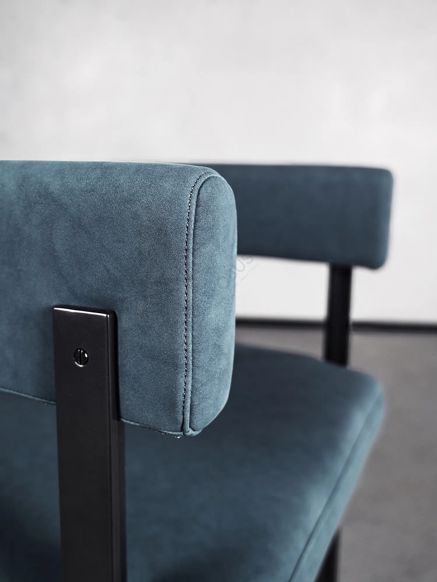 Обеденный стул BAXTER T-Chair