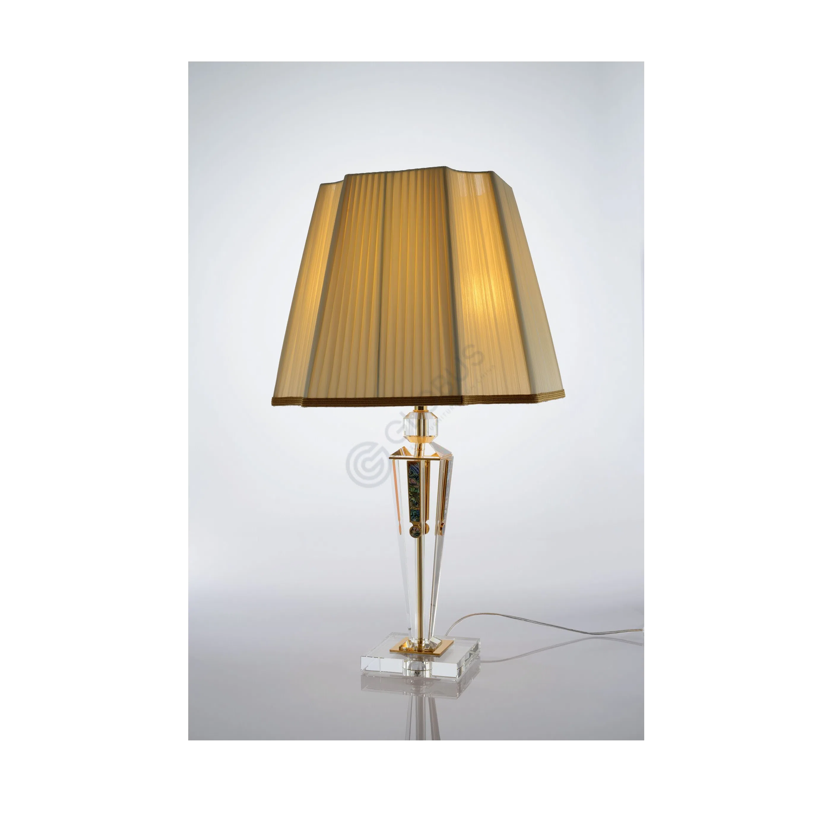 Настольная лампа Xavriana