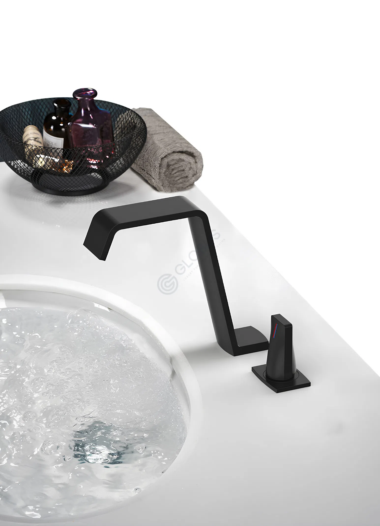 Смеситель Omnifarius