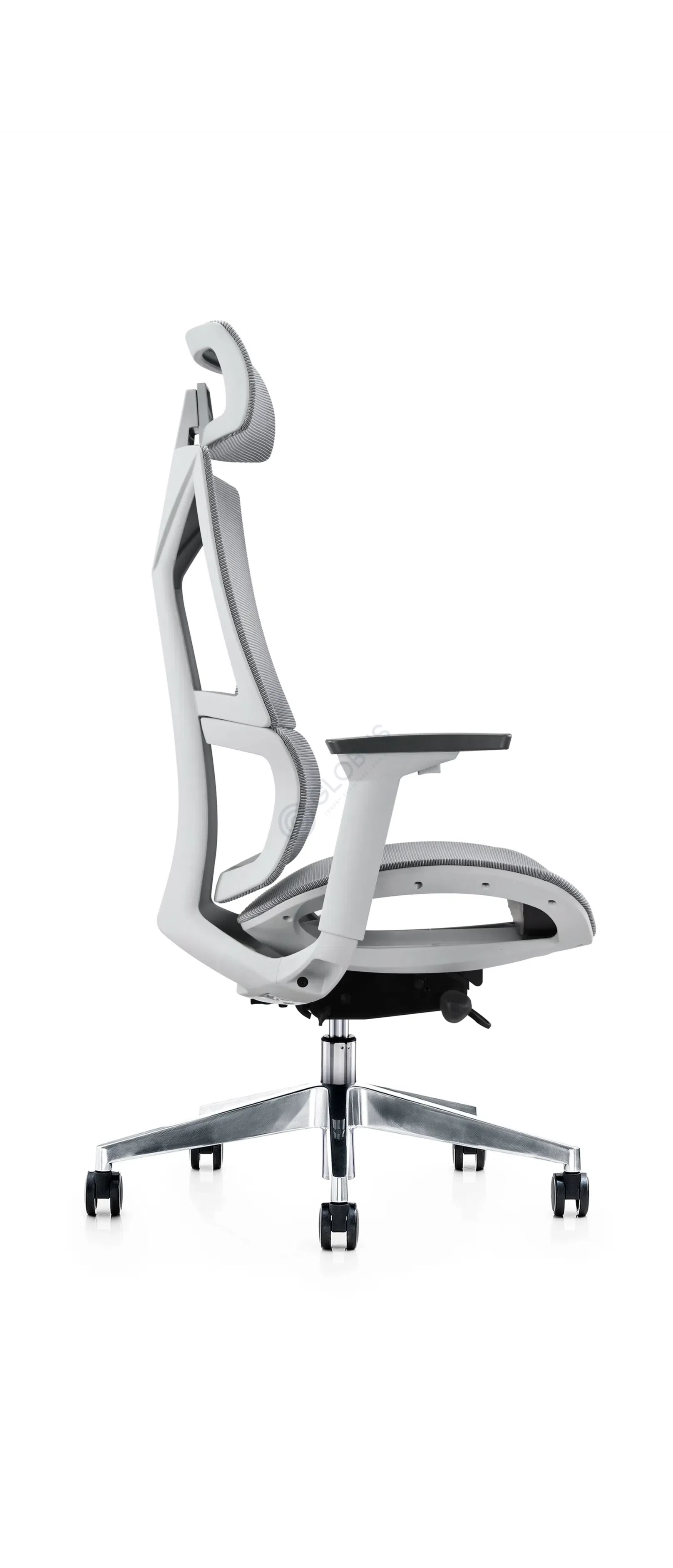 Кресло для офиса Cyrano