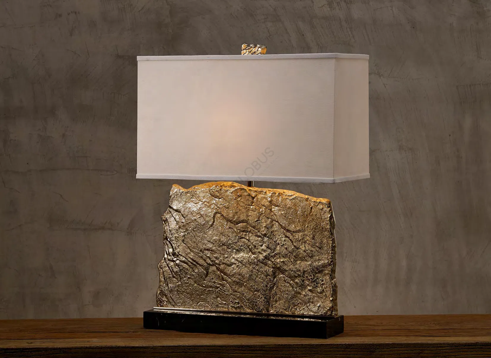 Настольная лампа Hidar