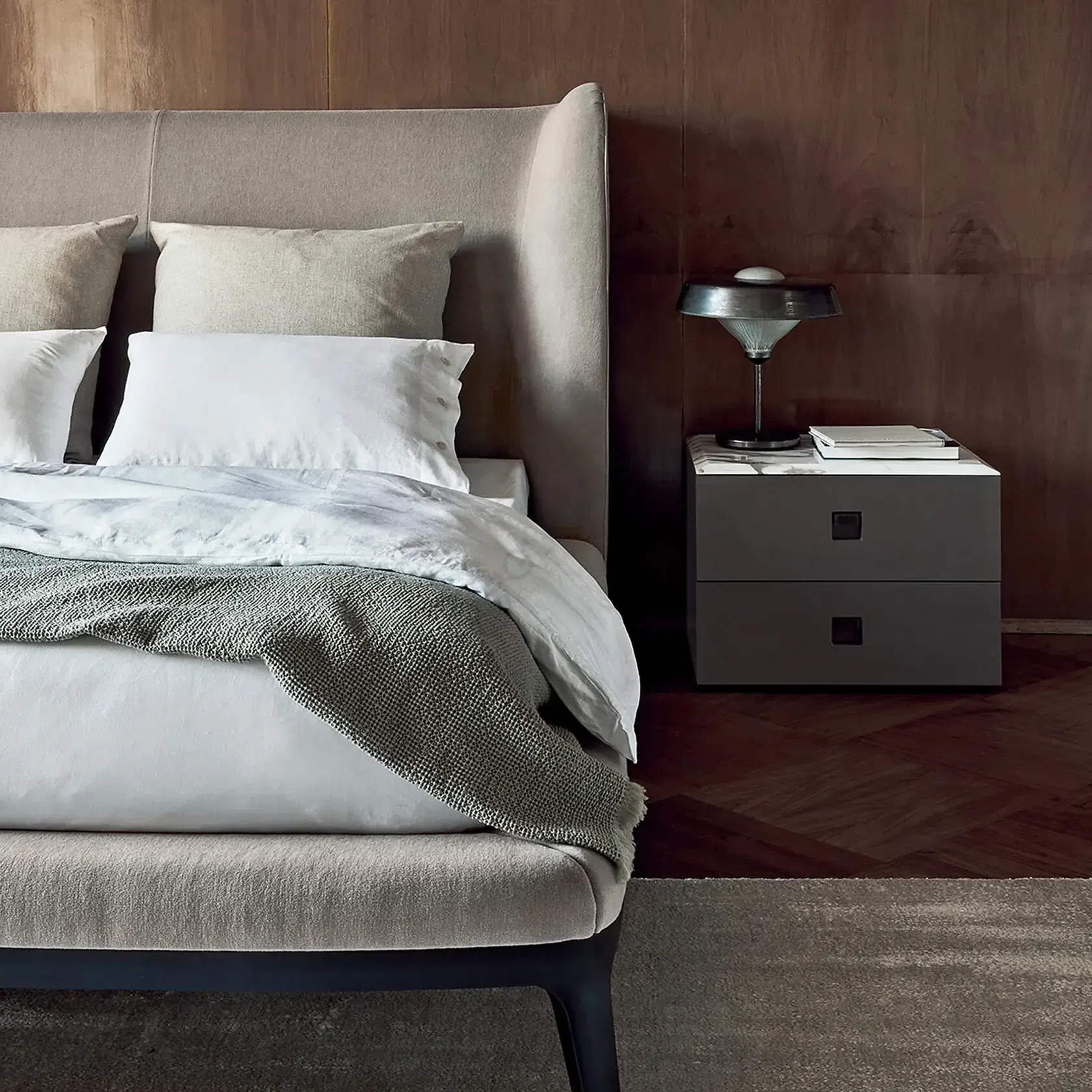 Прикроватная тумба FLEXFORM Rafael