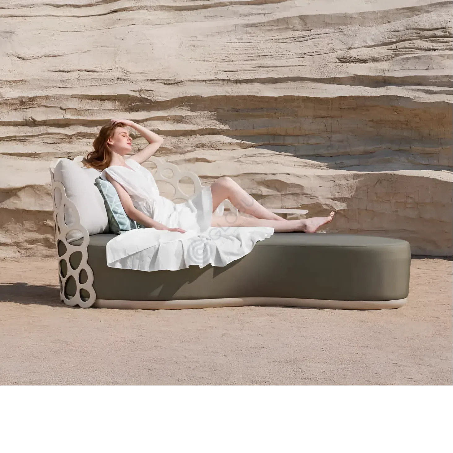 Уличная кушетка Lictiense