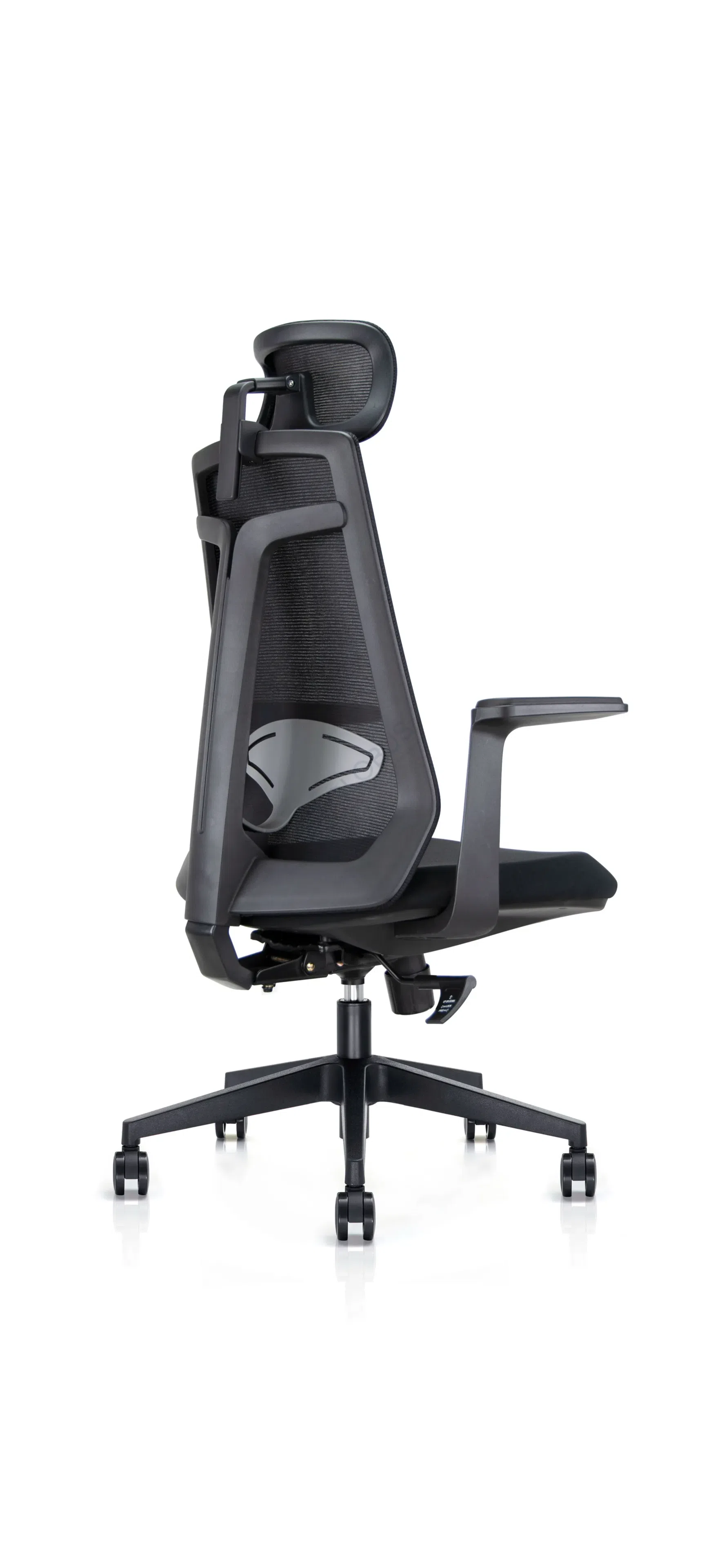 Кресло для офиса Janarilis