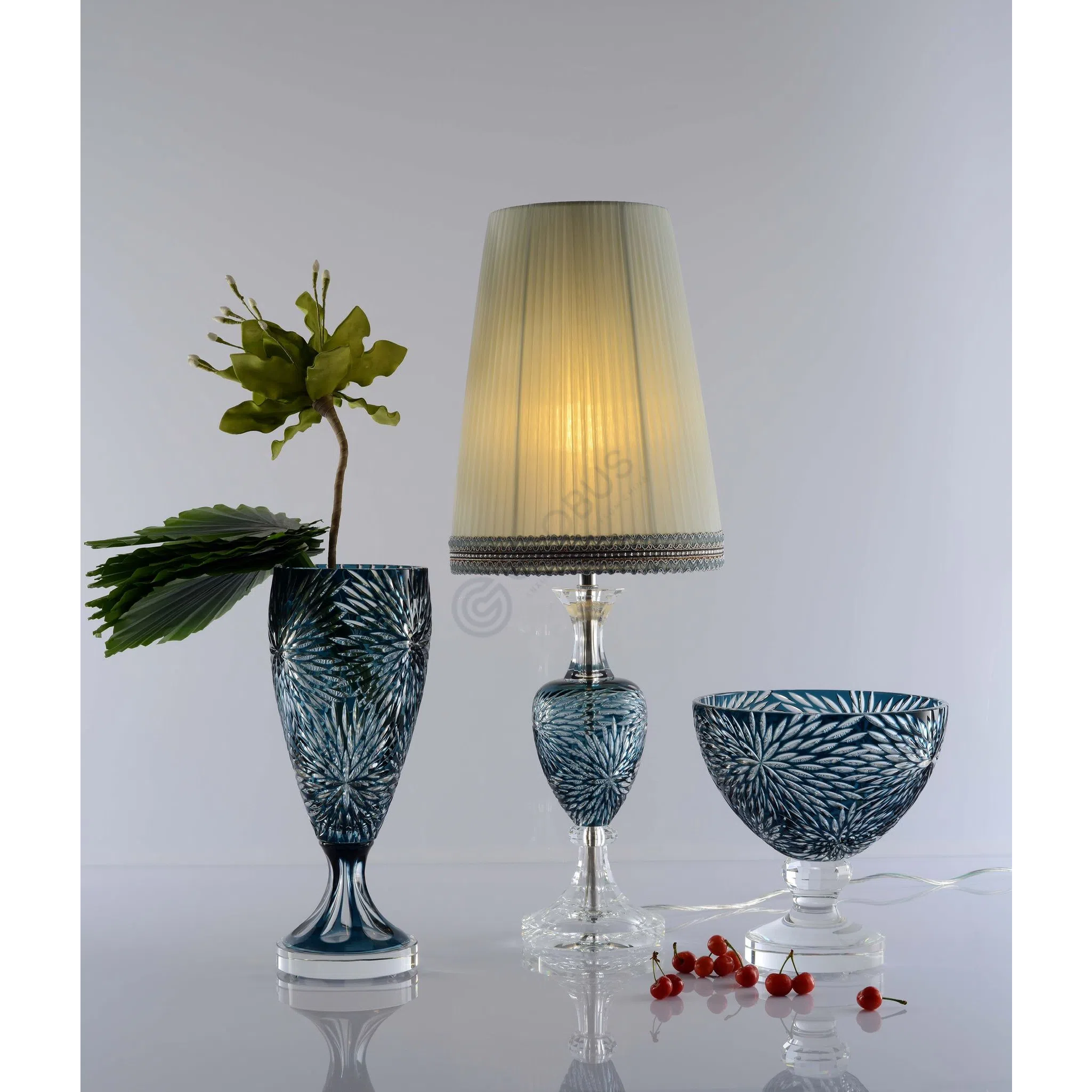 Настольная лампа Uliaco